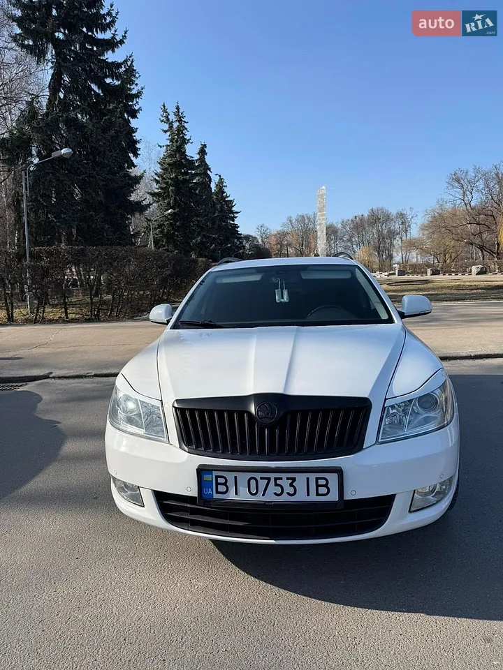 2011 Skoda Octavia - мініатюра 16