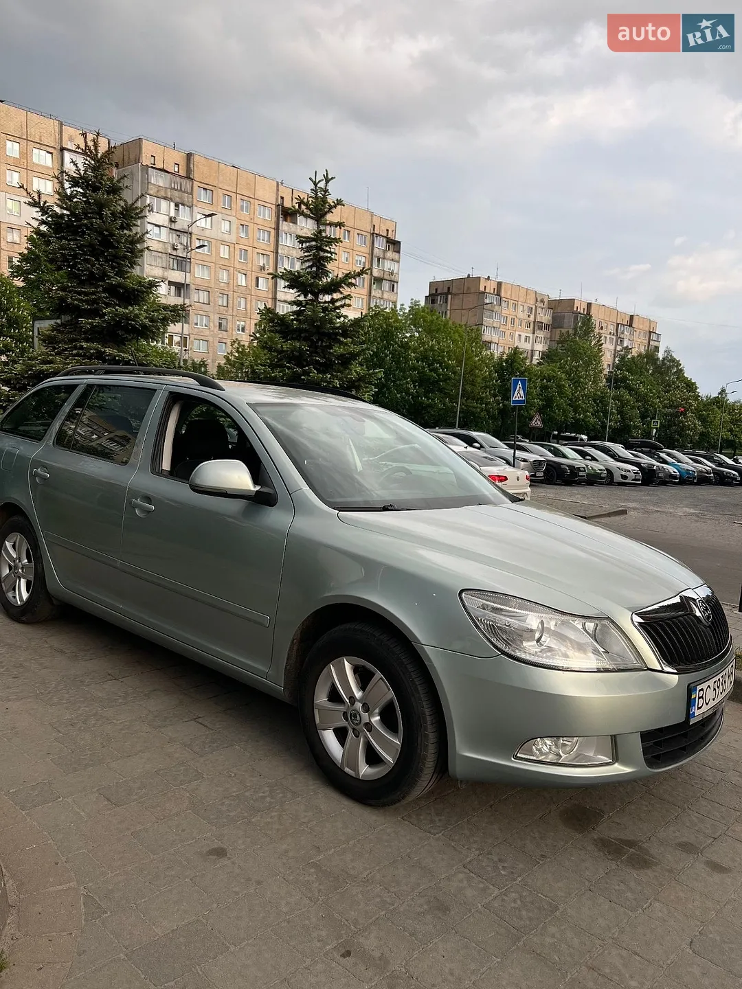 2010 Skoda Octavia - мініатюра 8