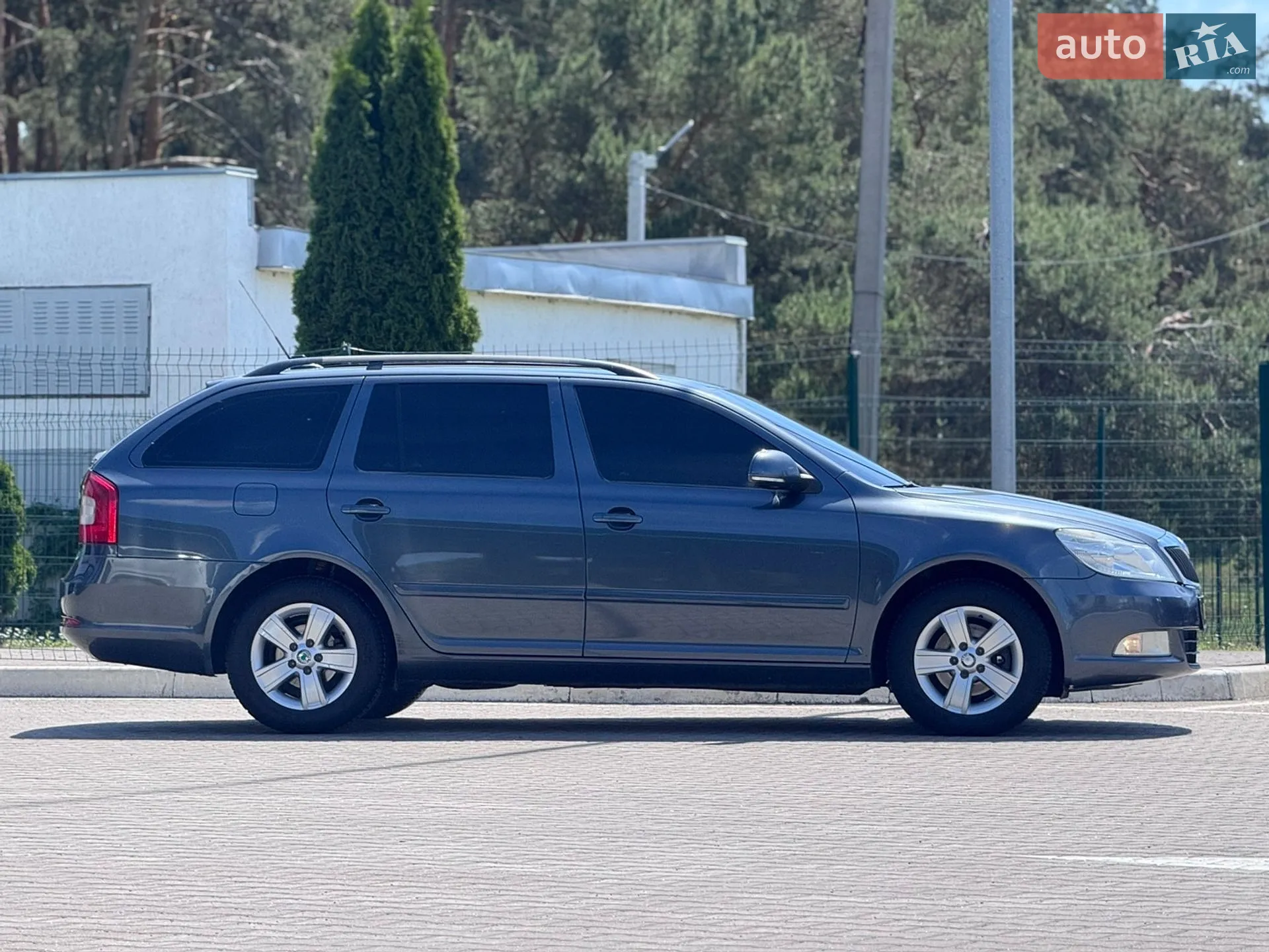 2010 Skoda Octavia - мініатюра 8