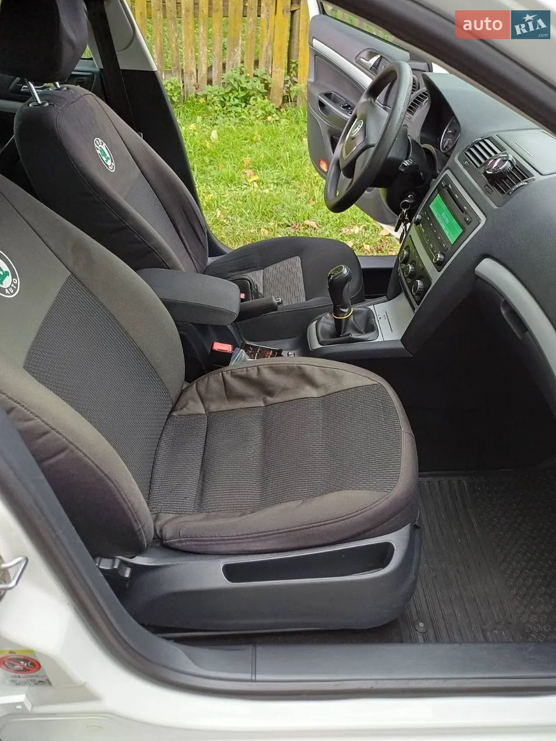 2011 Skoda Octavia - мініатюра 8