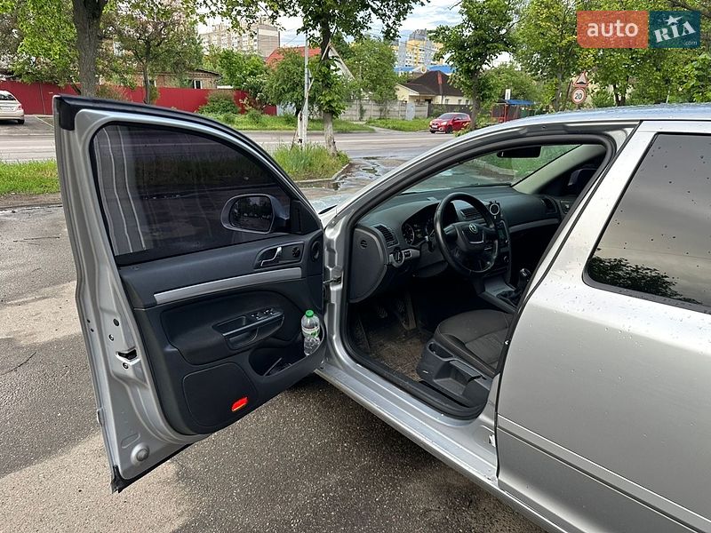Лифтбек Skoda Octavia 2011 в Киеве фото 6 Лифтбек Skoda Octavia 2011 в Киеве