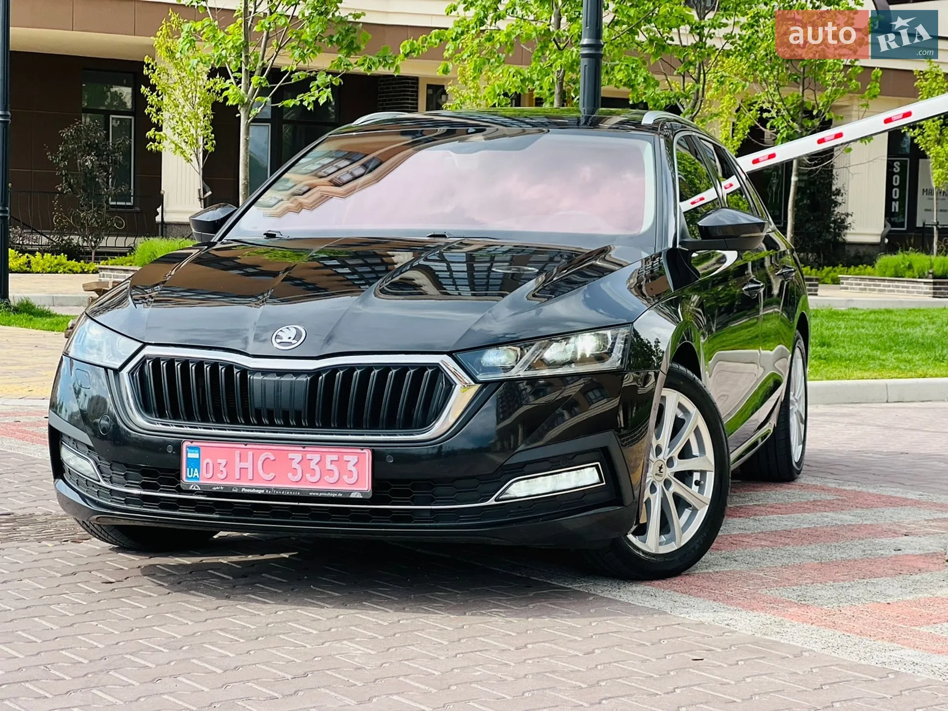 2020 Skoda Octavia - мініатюра 2