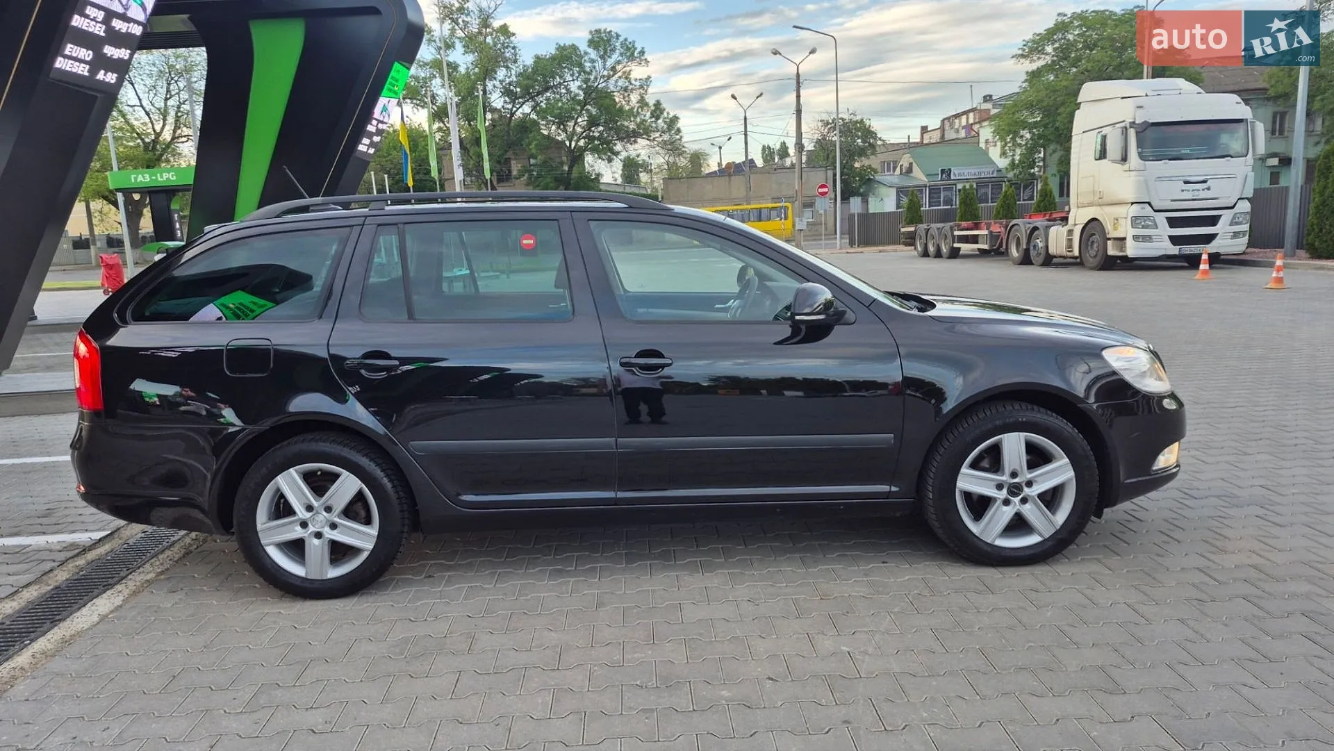 2012 Skoda Octavia - мініатюра 23