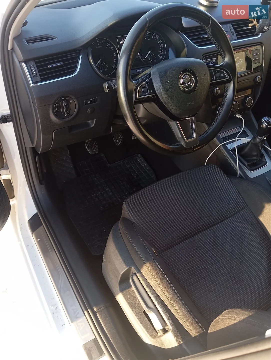2015 Skoda Octavia - мініатюра 12