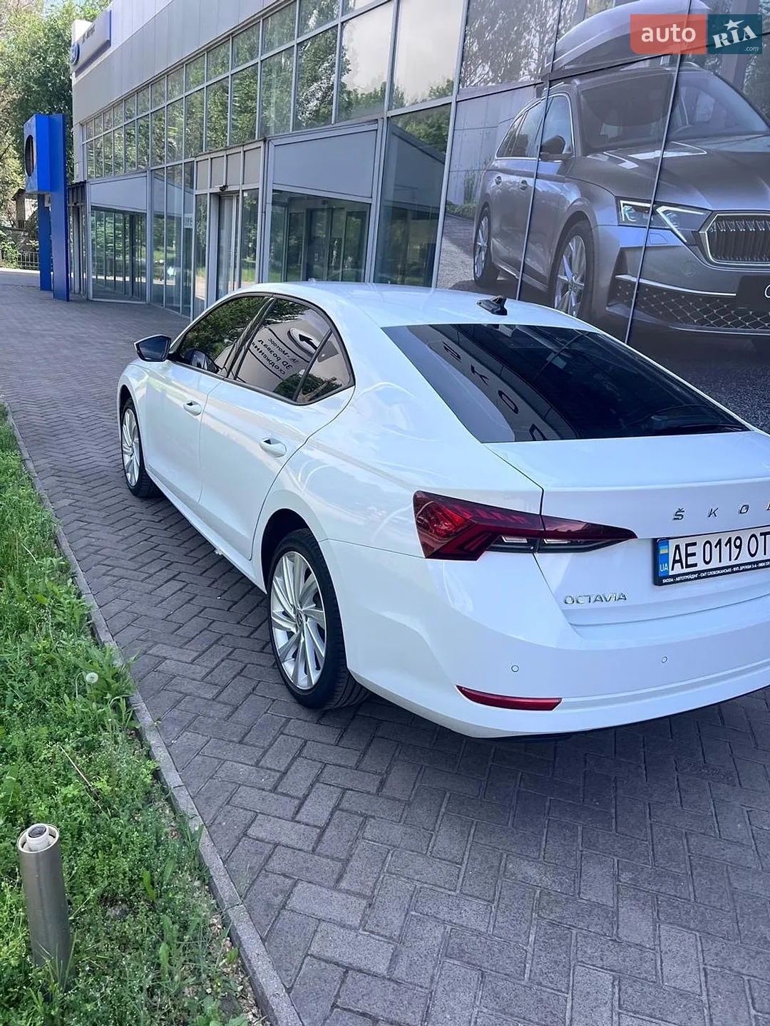 Skoda Octavia 2021 VIN TMBAC4NX7NY039024 фото оголошення 2 з 5
