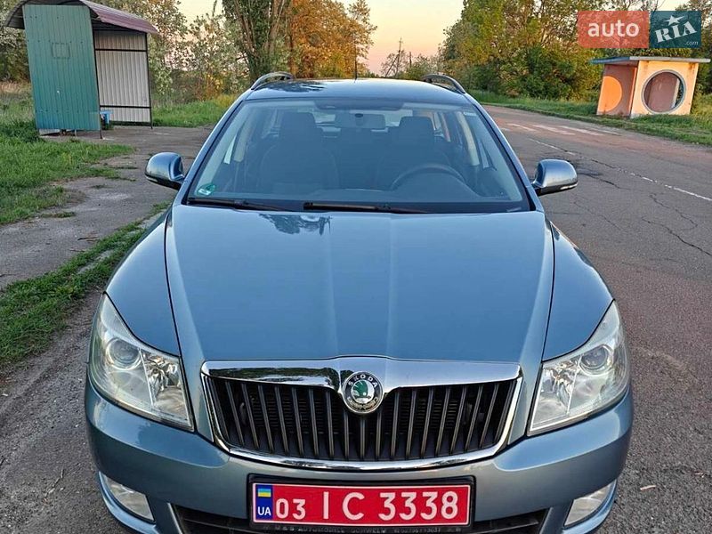 Универсал Skoda Octavia 2009 в Барышевке