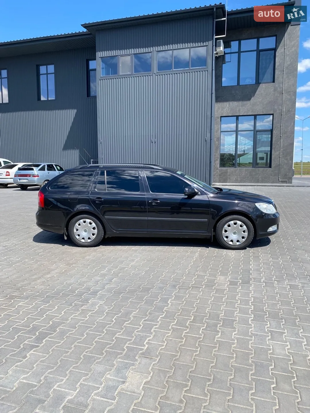 2010 Skoda Octavia - мініатюра 8
