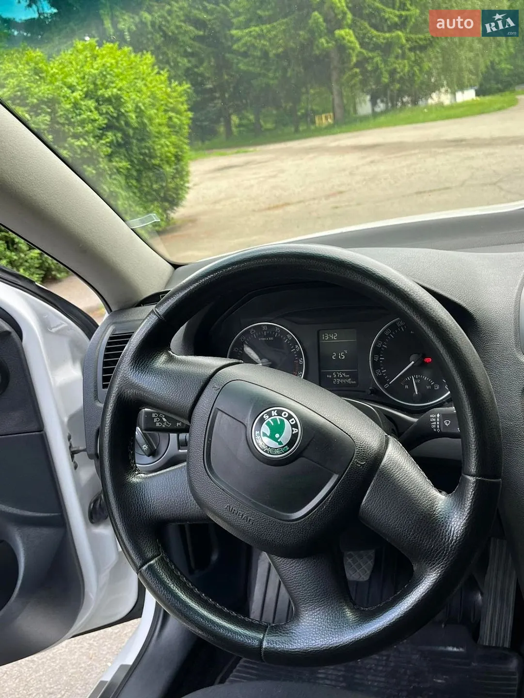 2011 Skoda Octavia - мініатюра 11