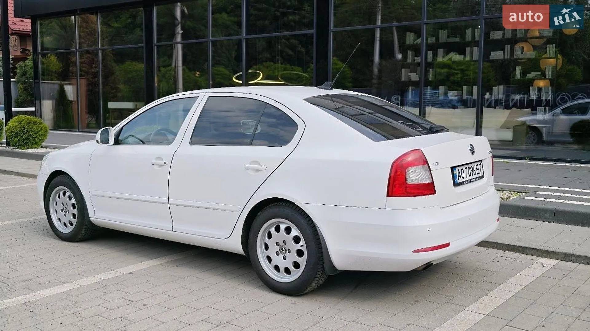 2012 Skoda Octavia - мініатюра 2