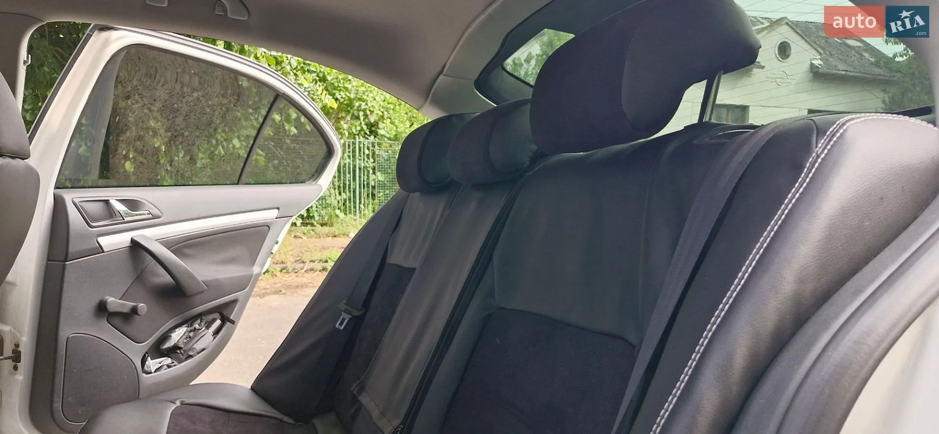 2012 Skoda Octavia - мініатюра 17