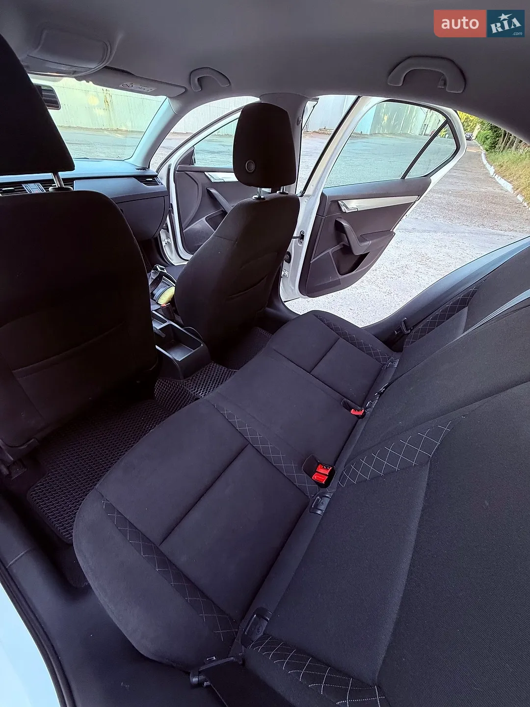 2019 Skoda Octavia - мініатюра 9