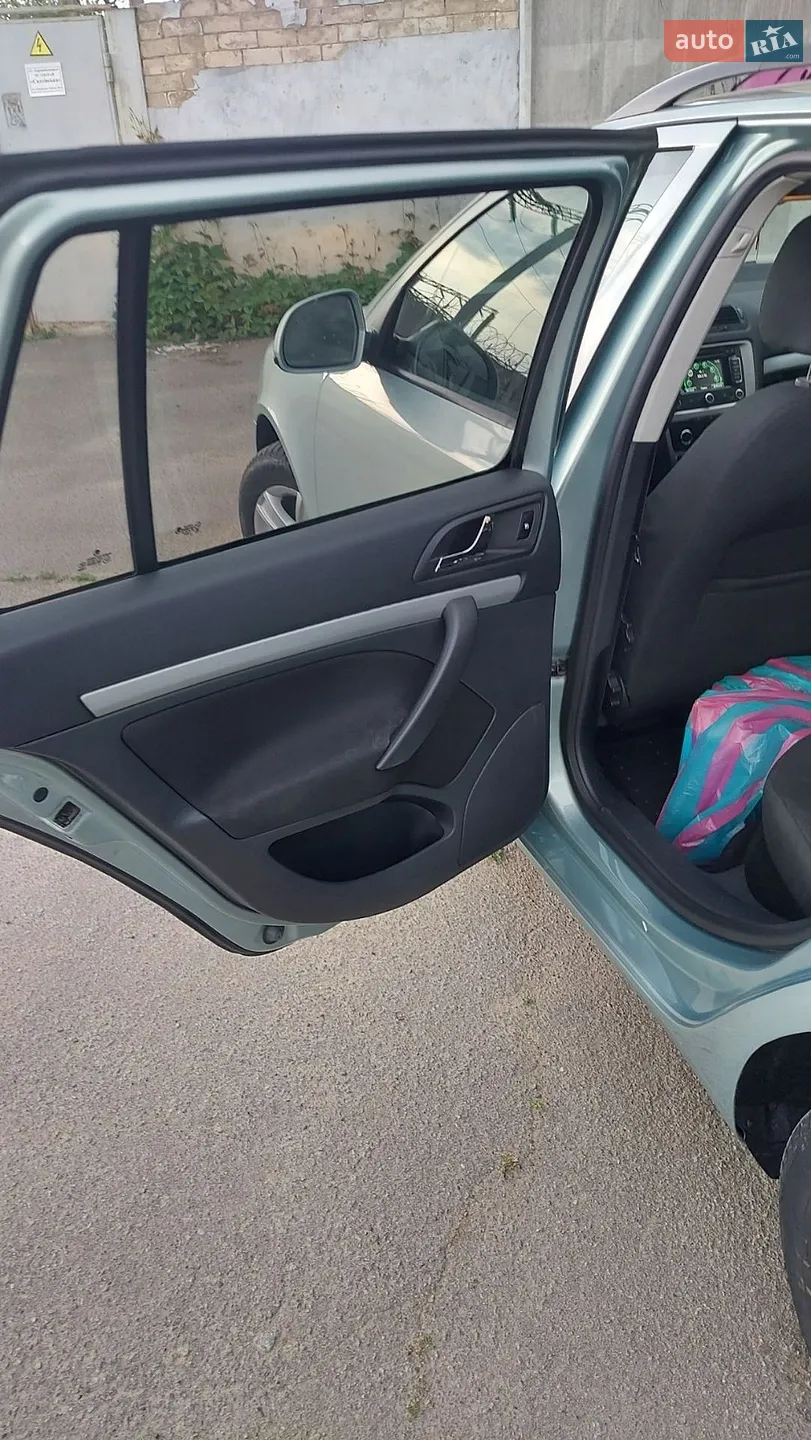 2012 Skoda Octavia - мініатюра 13