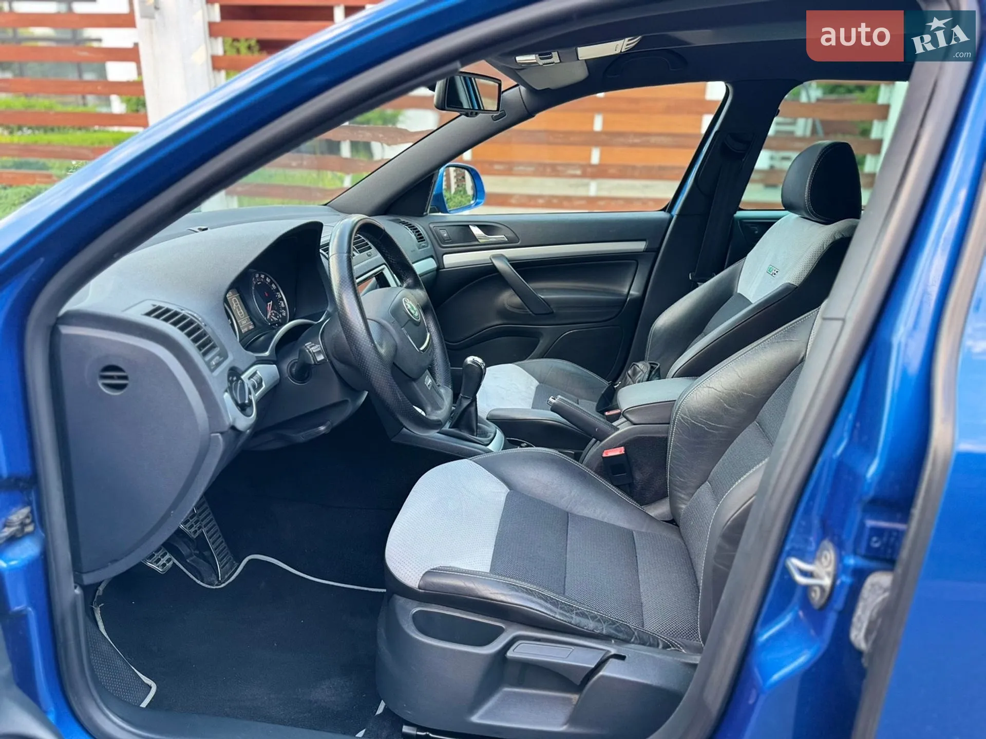 2010 Skoda Octavia - мініатюра 44