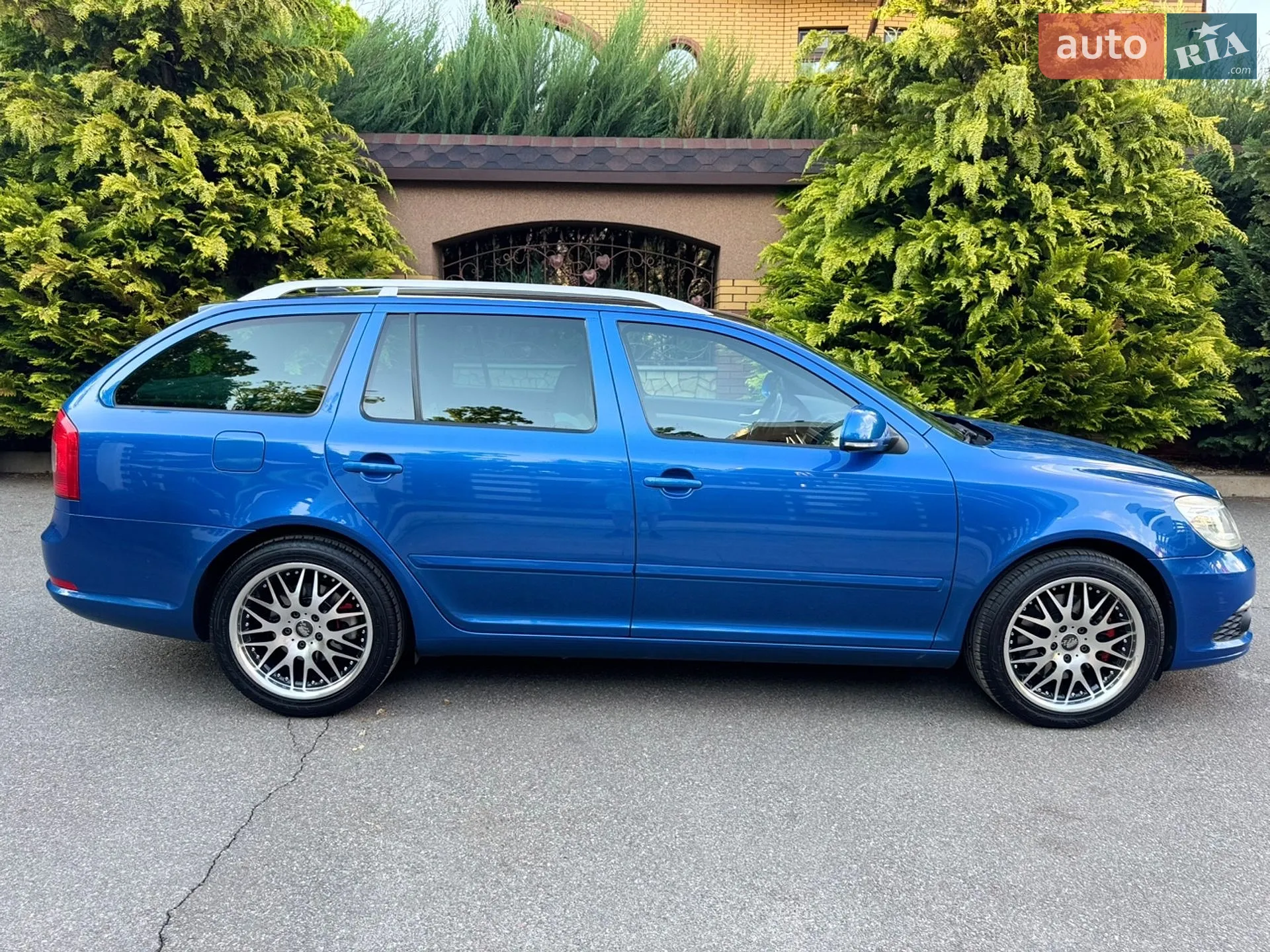 2010 Skoda Octavia - мініатюра 22
