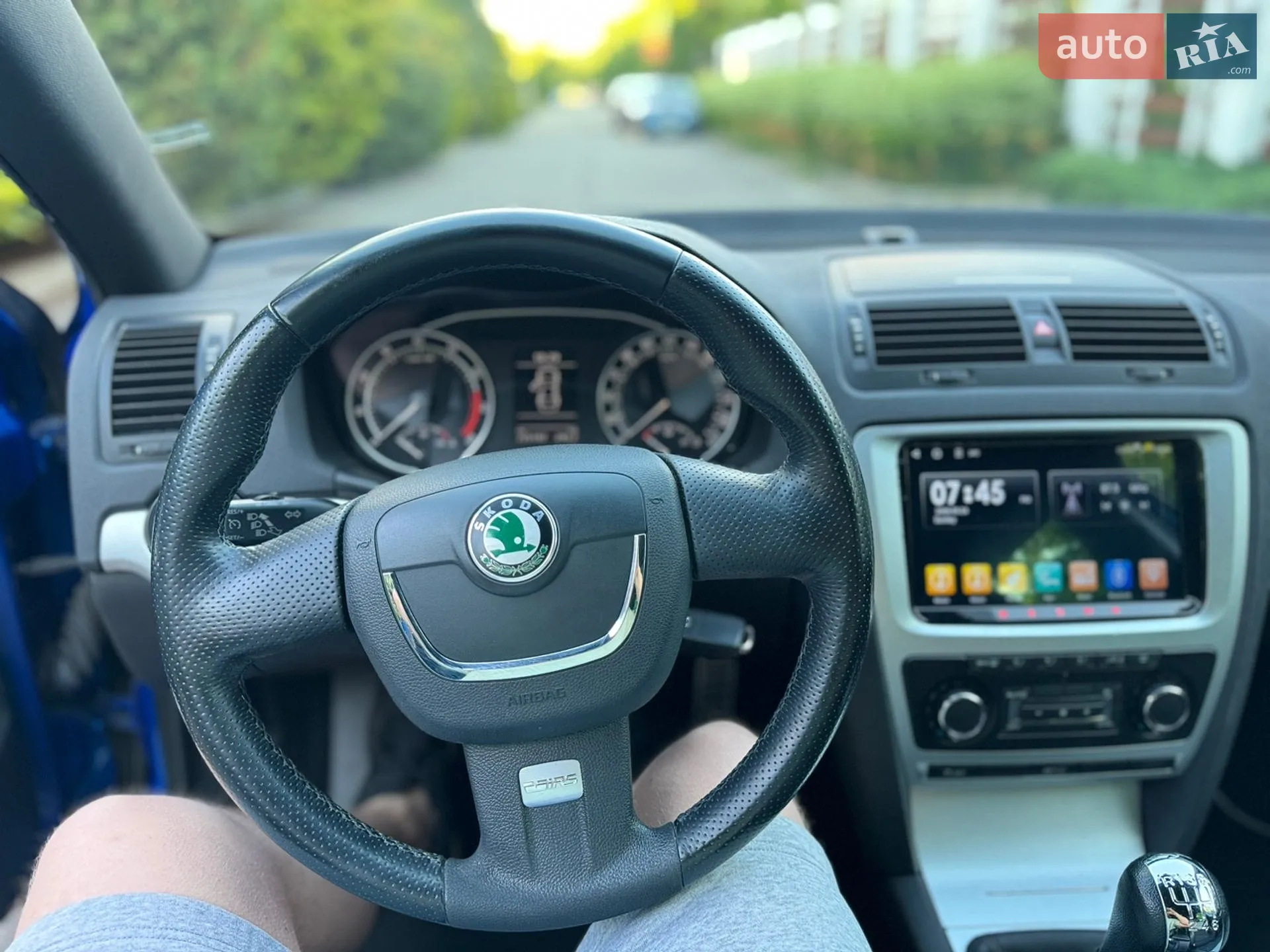 2010 Skoda Octavia - мініатюра 69