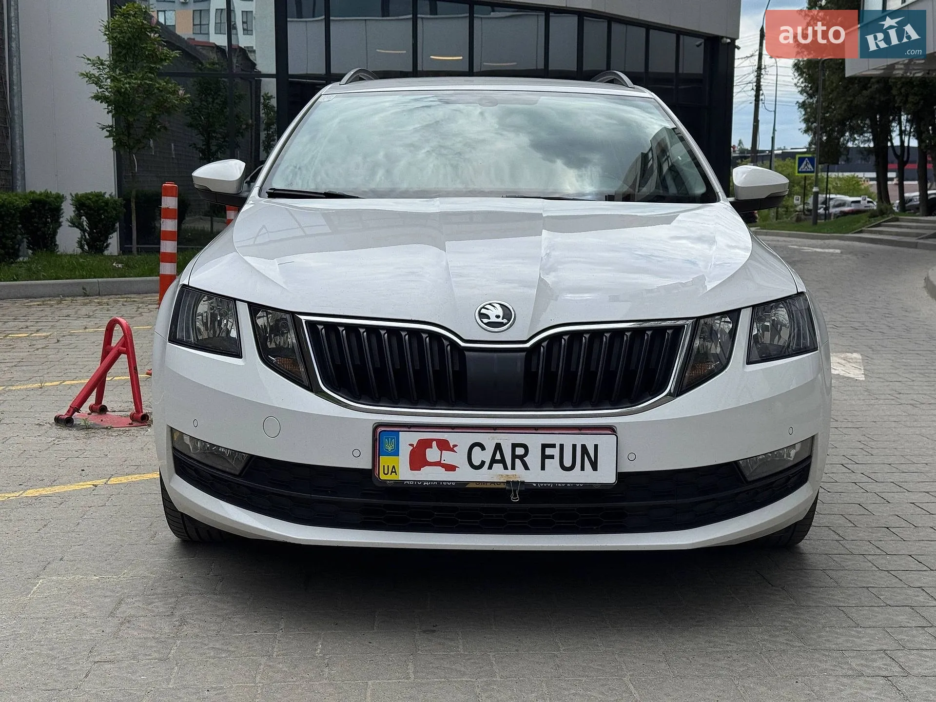 2017 Skoda Octavia - мініатюра 2