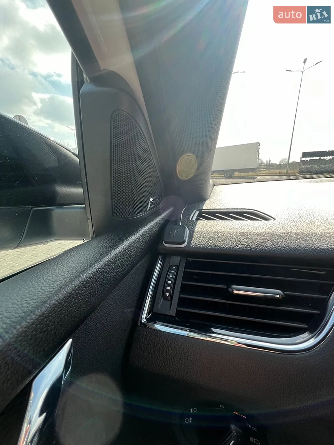 2016 Skoda Octavia - мініатюра 34