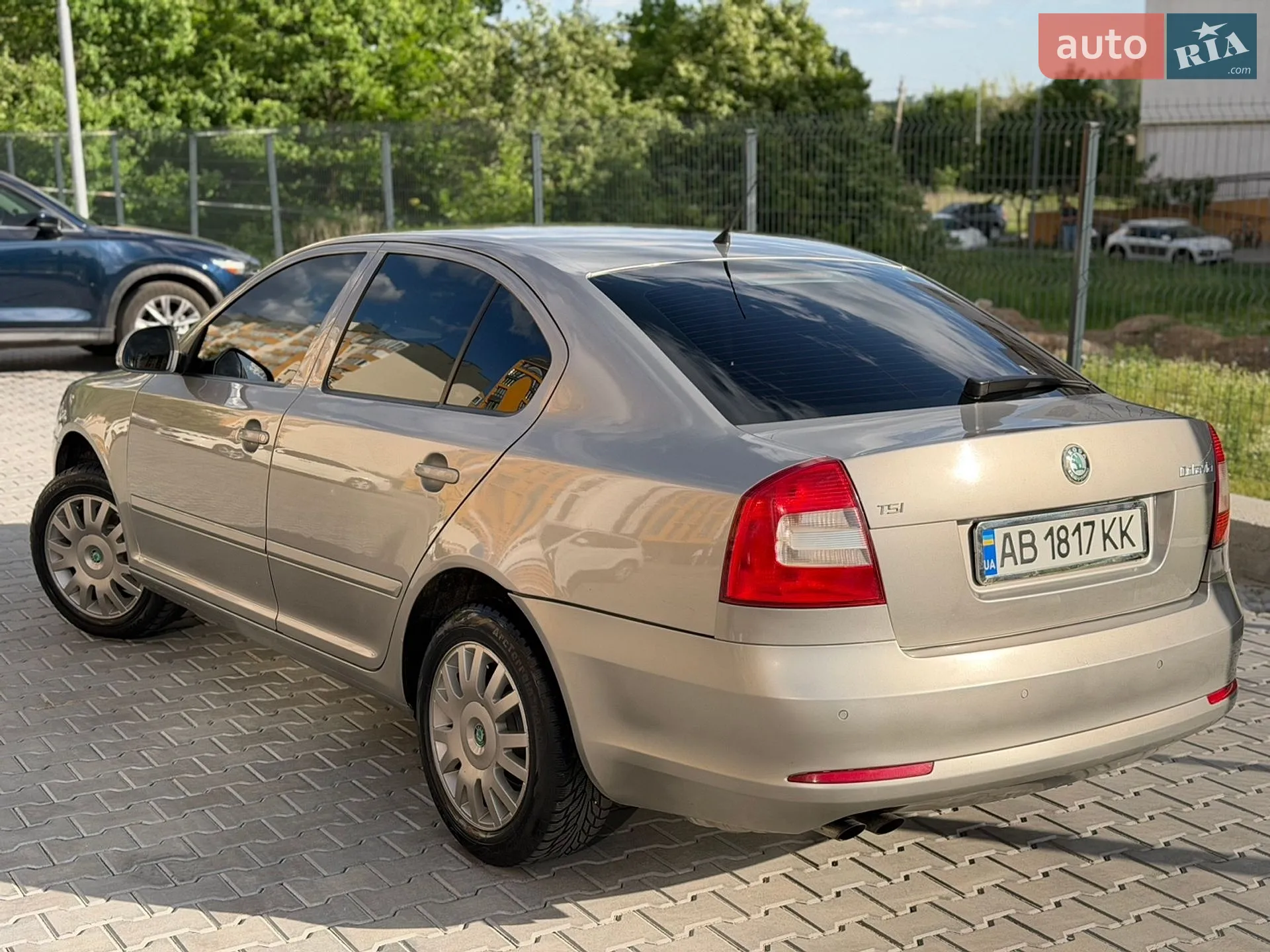2010 Skoda Octavia - мініатюра 12