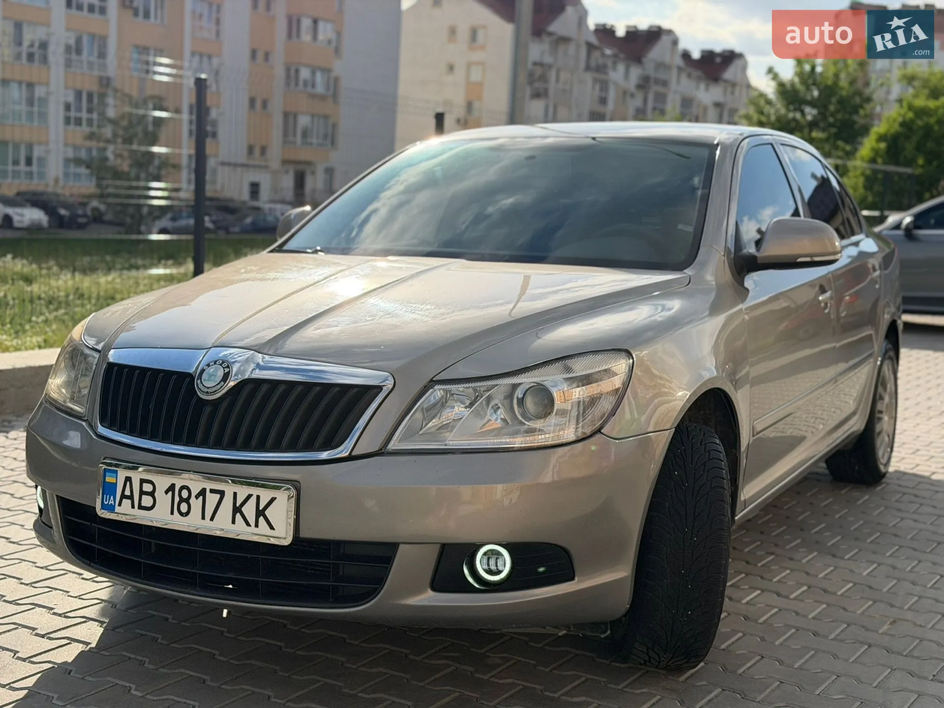 2010 Skoda Octavia - мініатюра 8