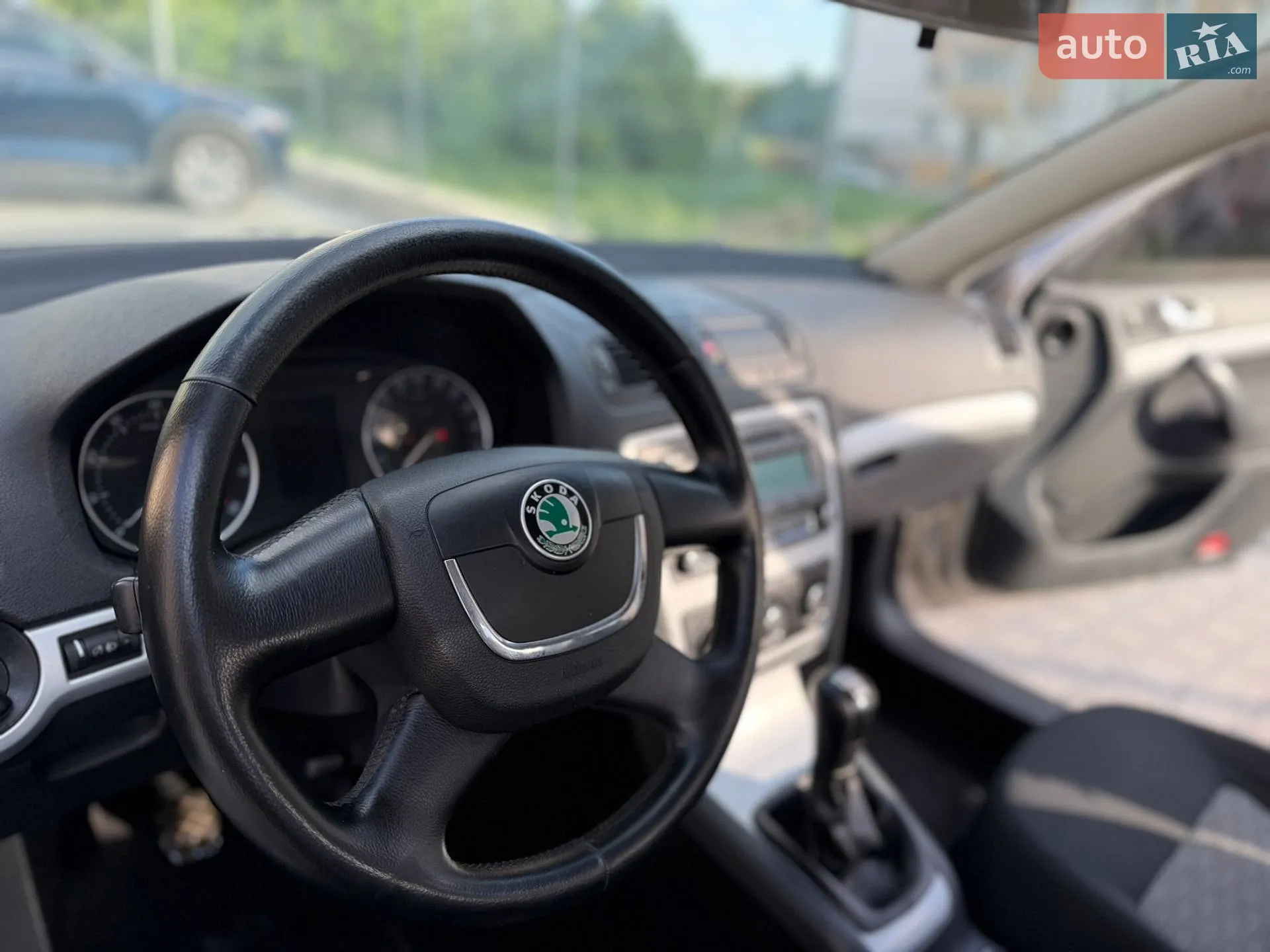 2010 Skoda Octavia - мініатюра 26
