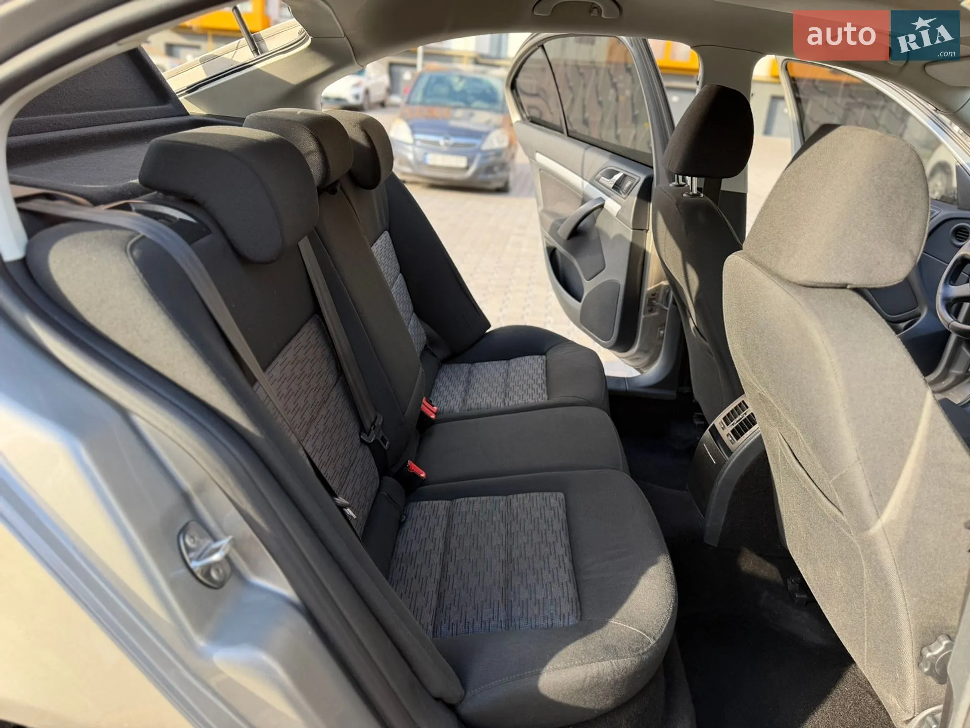 2010 Skoda Octavia - мініатюра 33