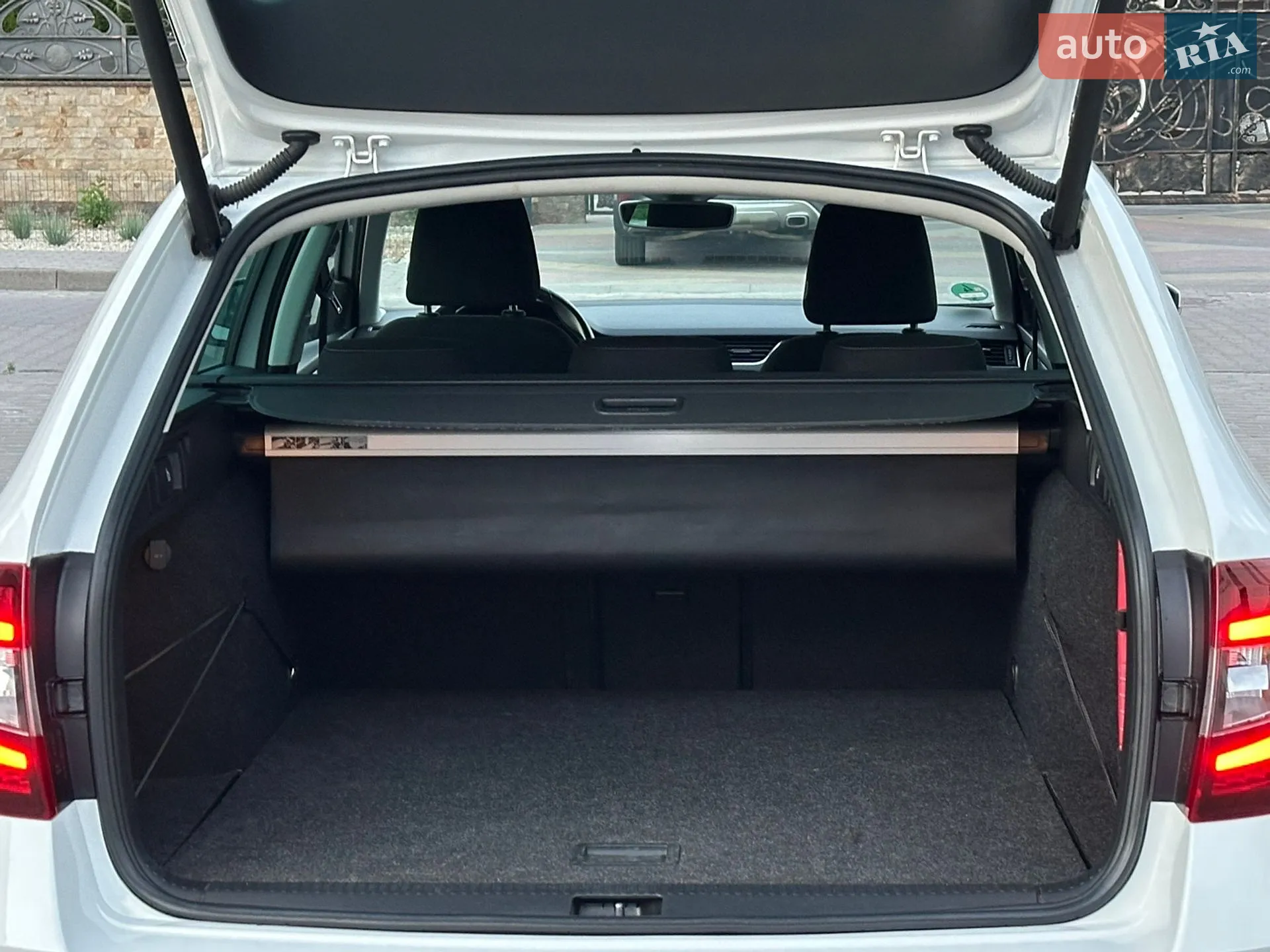 2020 Skoda Octavia - мініатюра 28