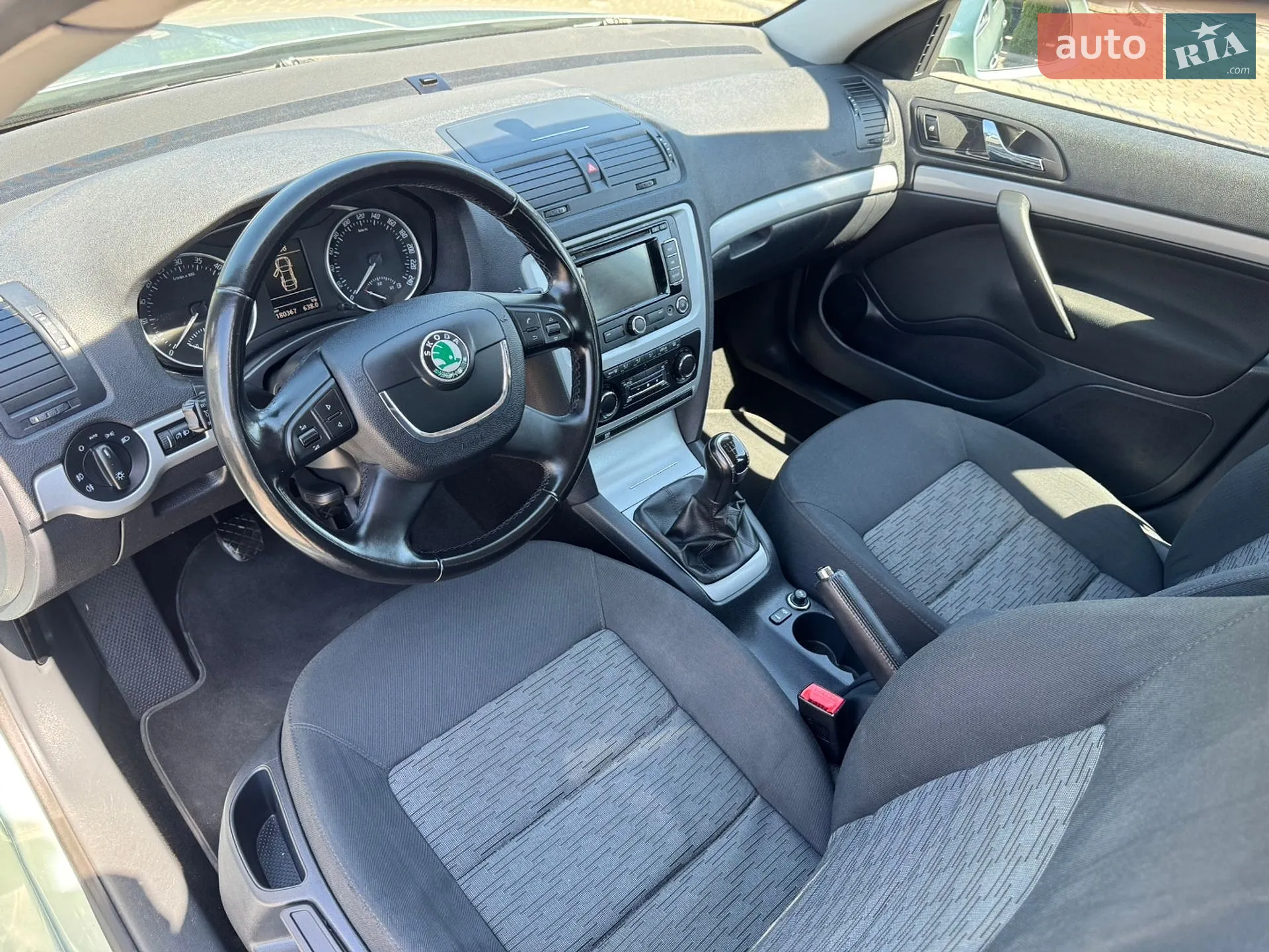 2012 Skoda Octavia - мініатюра 16