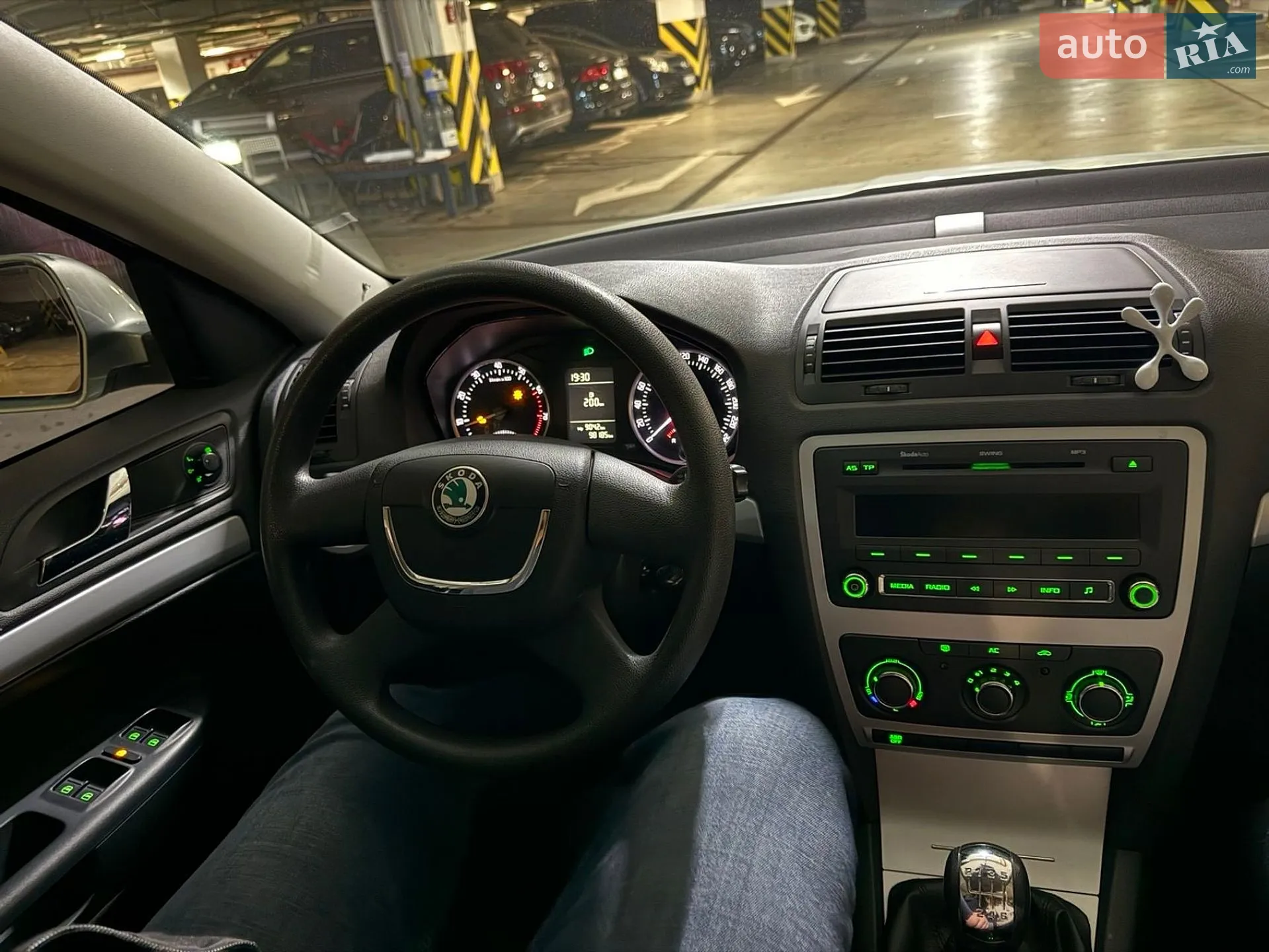 2010 Skoda Octavia - мініатюра 4