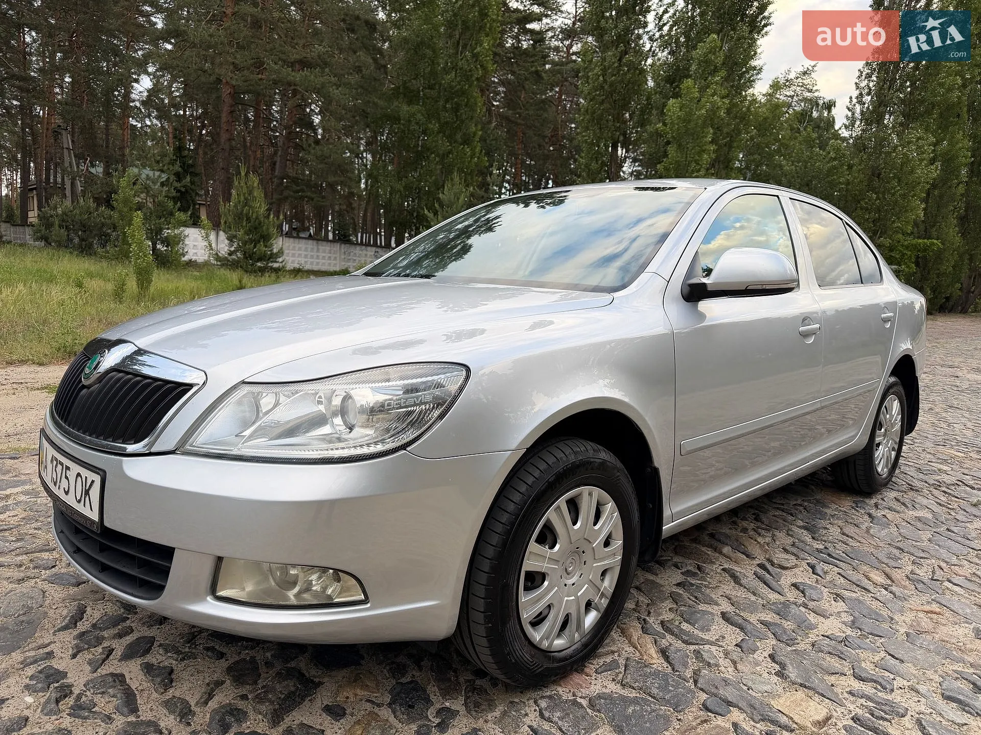 2011 Skoda Octavia - мініатюра 2