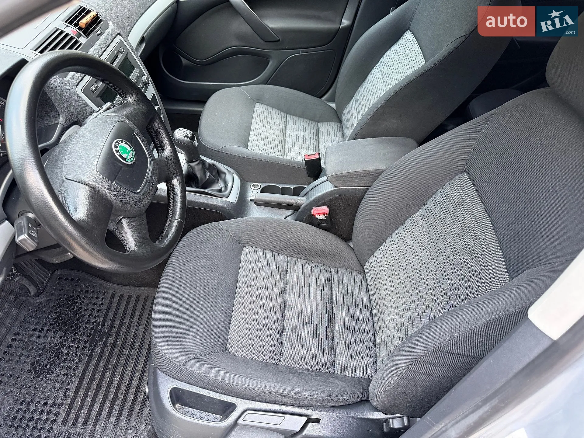 2011 Skoda Octavia - мініатюра 18