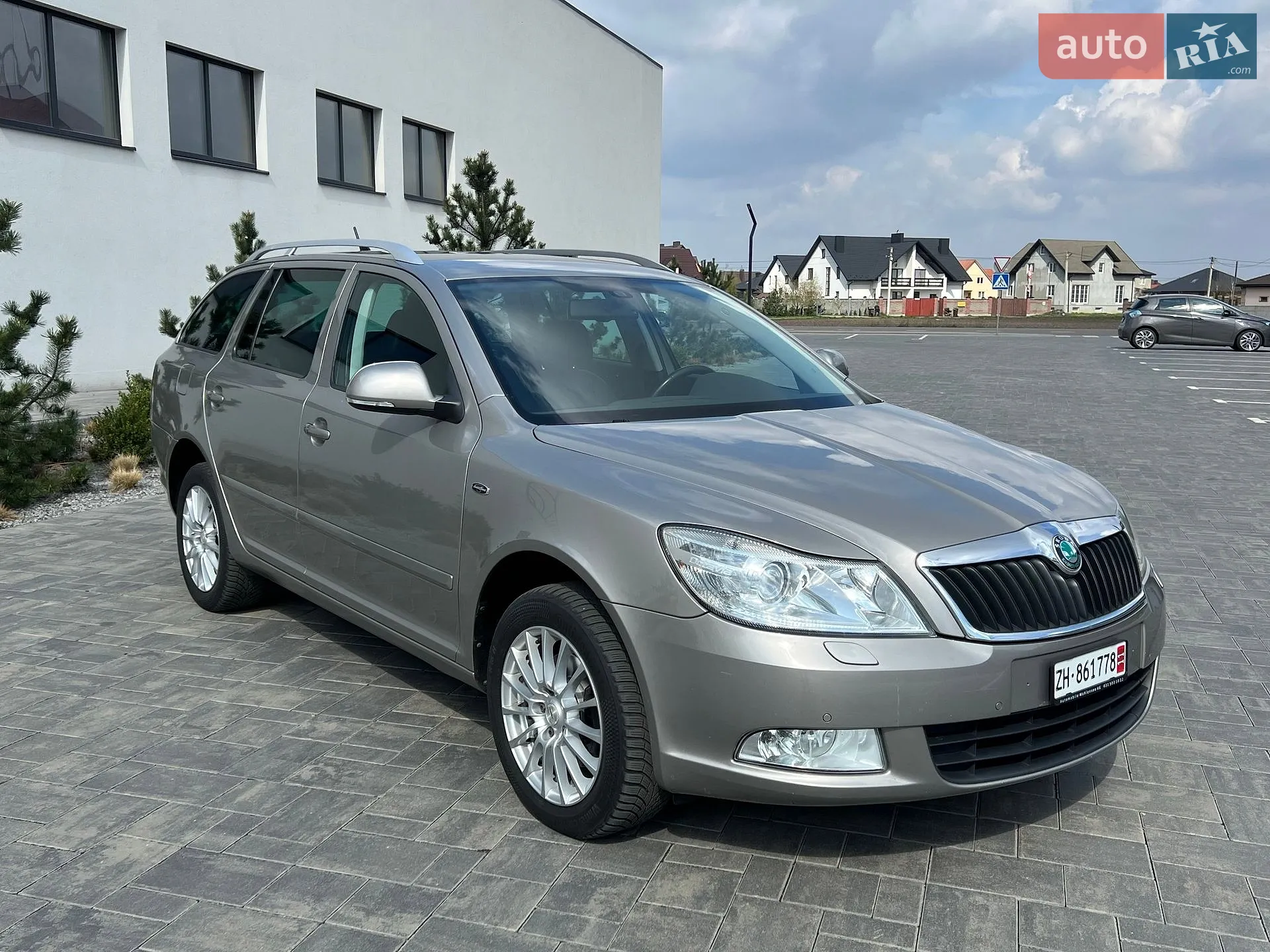 2011 Skoda Octavia - мініатюра 10