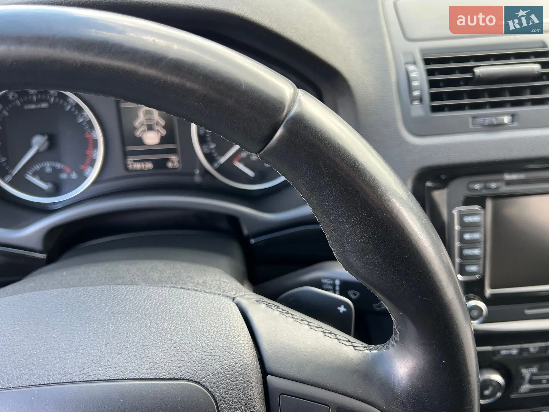 2011 Skoda Octavia - мініатюра 89