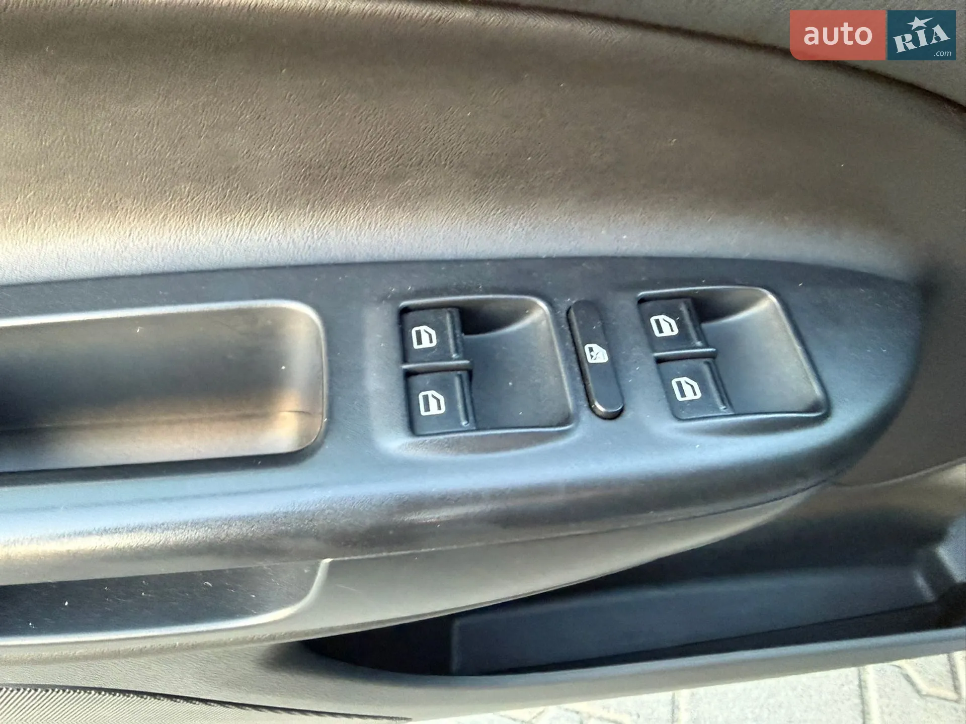 2011 Skoda Octavia - мініатюра 38