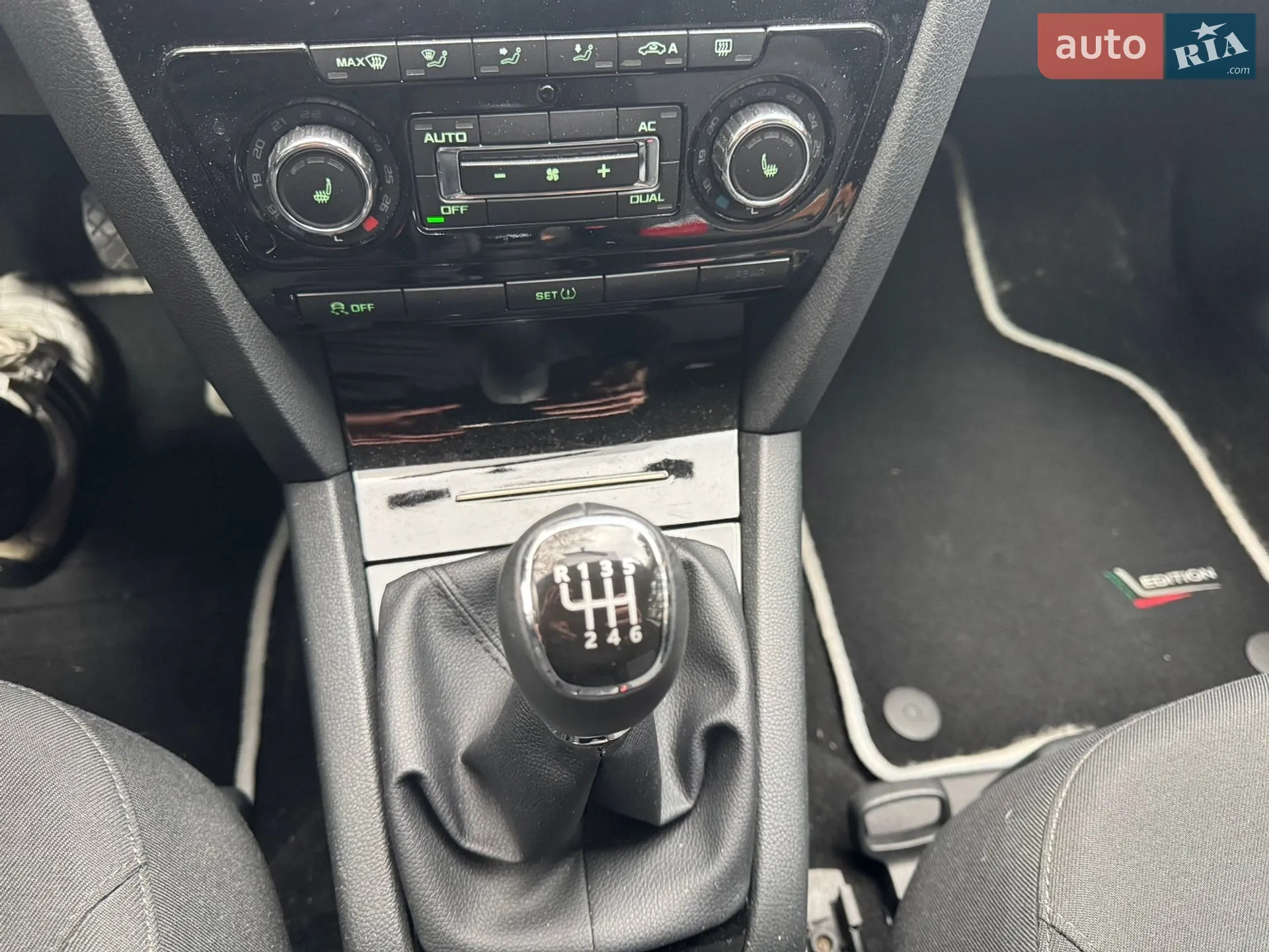 2012 Skoda Octavia - мініатюра 23