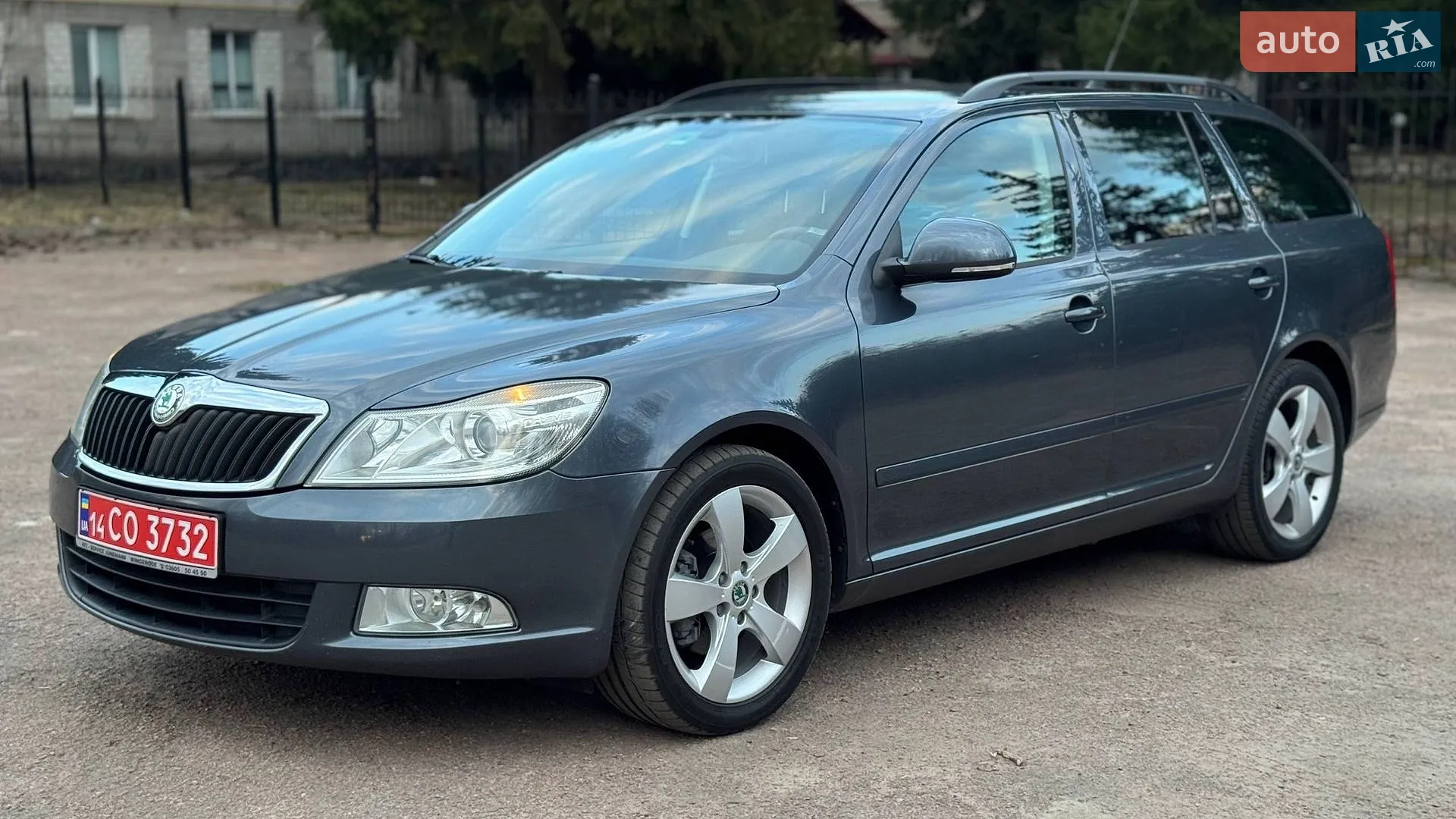2011 Skoda Octavia - мініатюра 2
