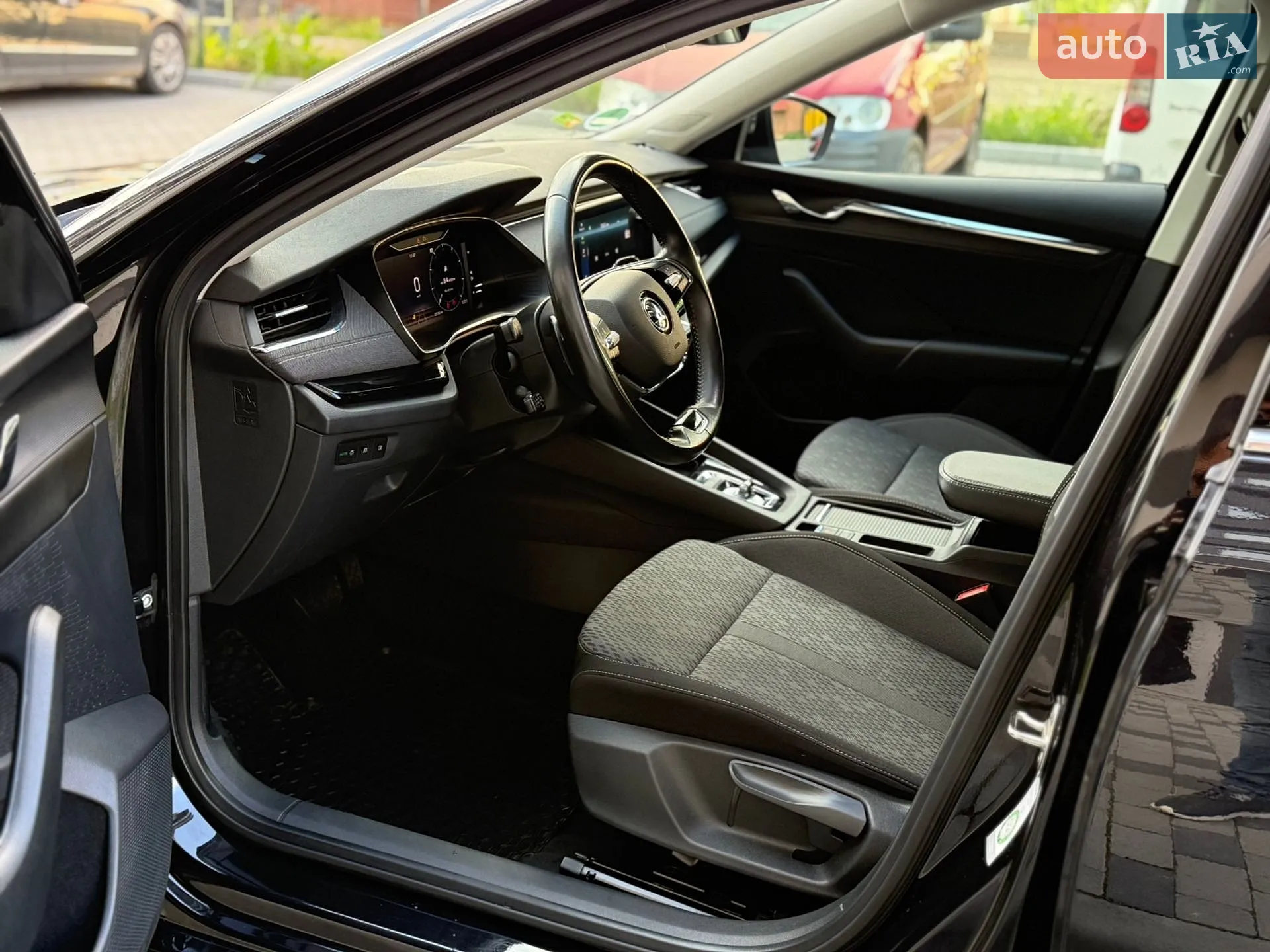 2021 Skoda Octavia - мініатюра 12