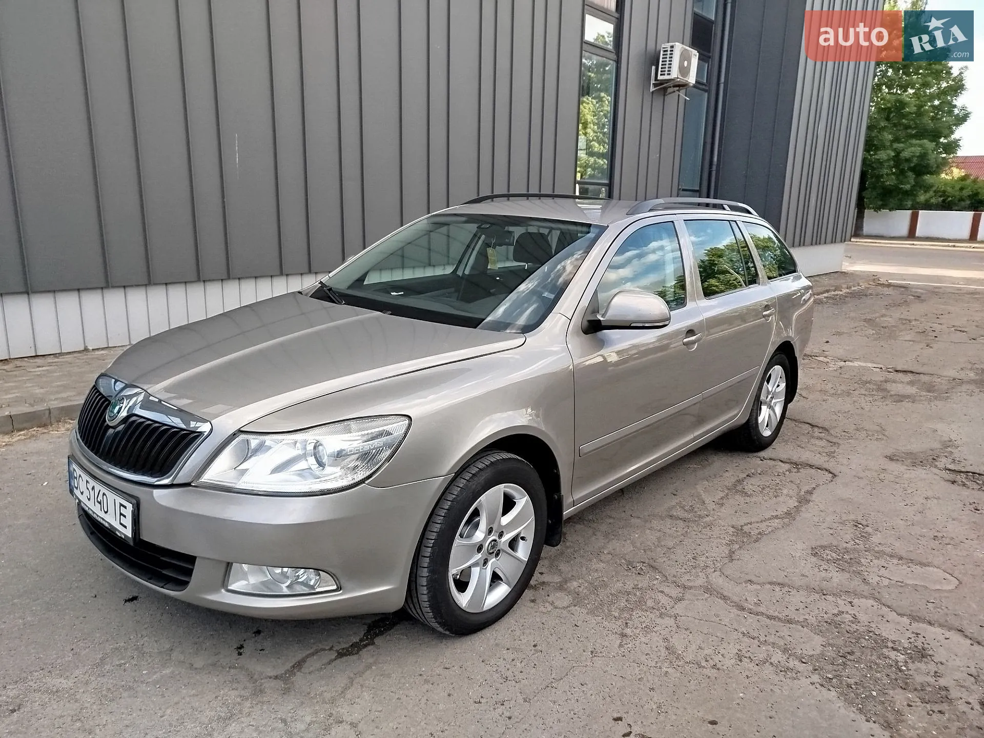 2010 Skoda Octavia - мініатюра 15