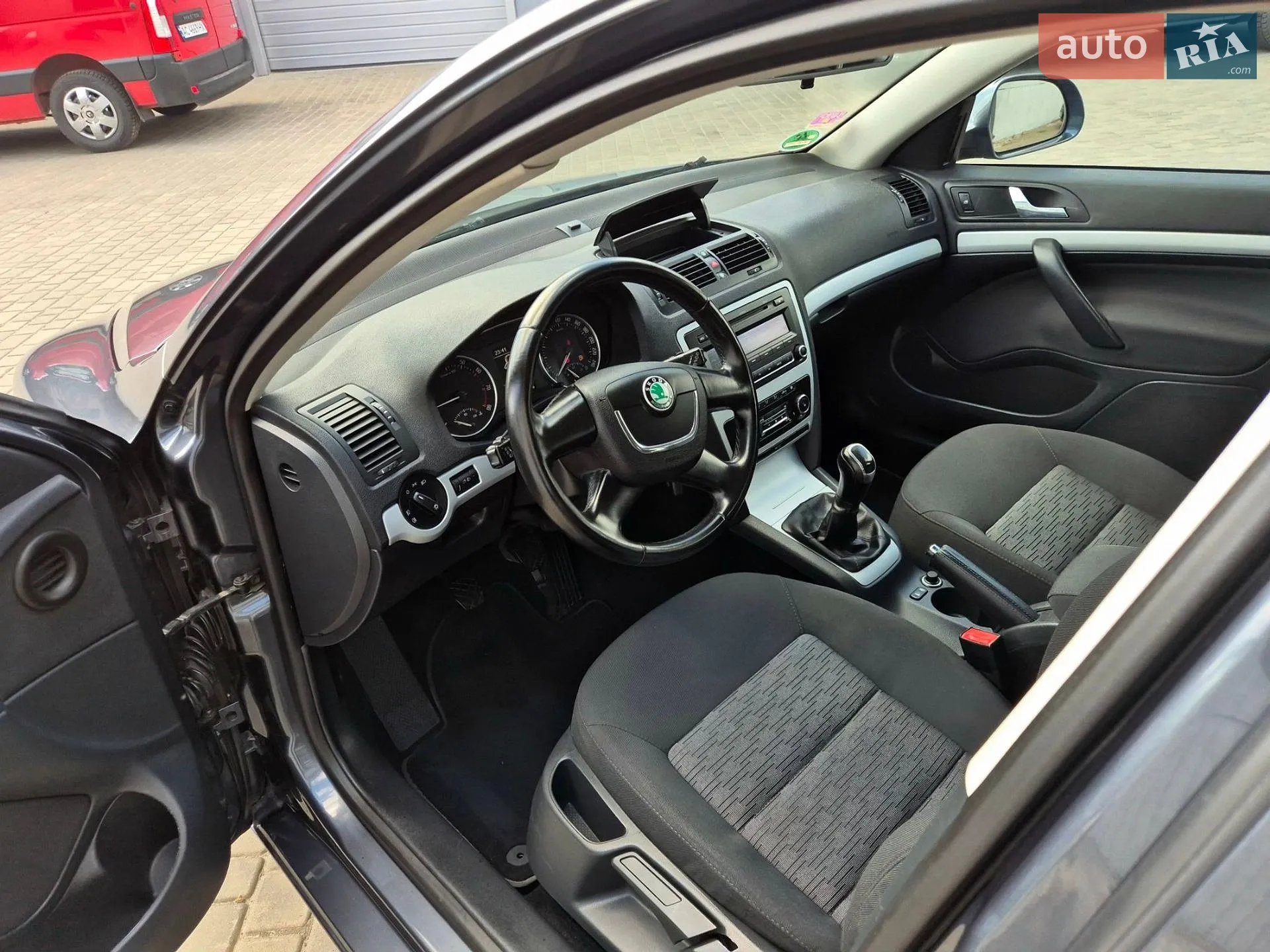2011 Skoda Octavia - мініатюра 16