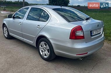 Лифтбек Skoda Octavia 2012 в Кропивницком
