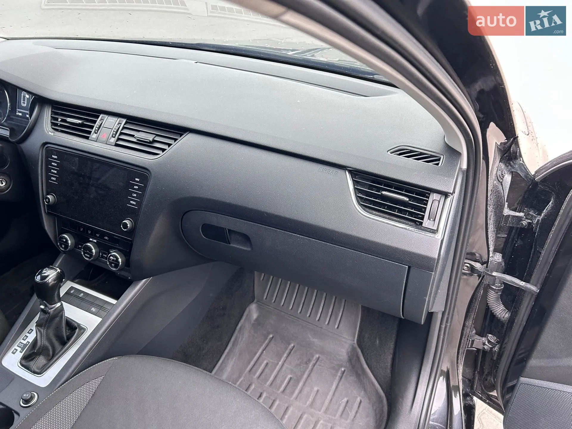 2017 Skoda Octavia - мініатюра 15