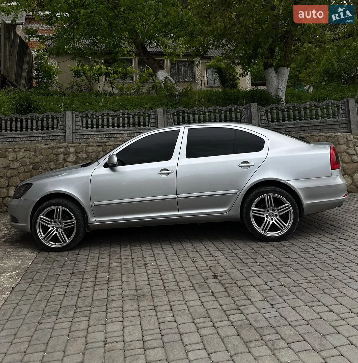 2010 Skoda Octavia - мініатюра 5