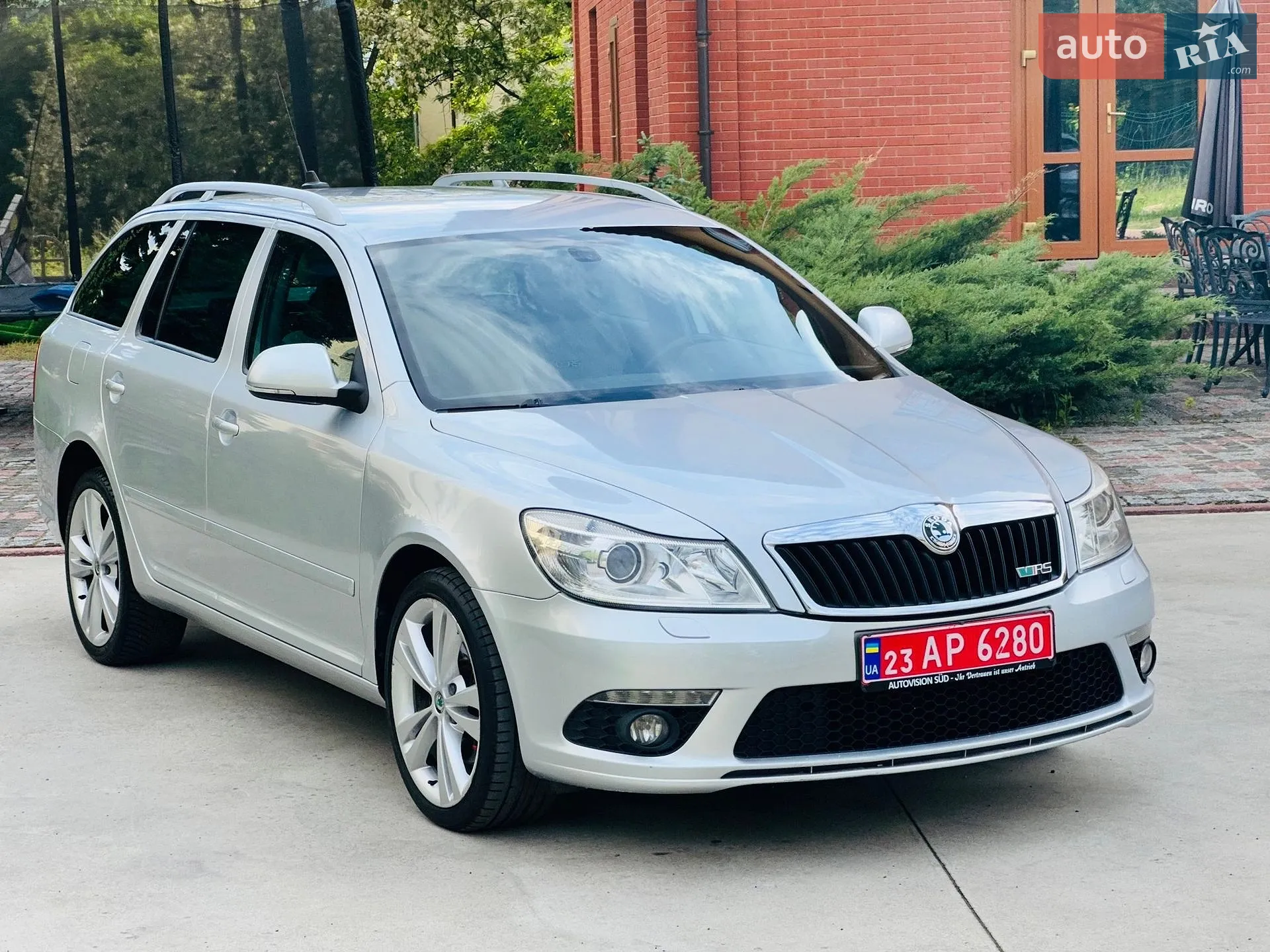 2010 Skoda Octavia - мініатюра 14