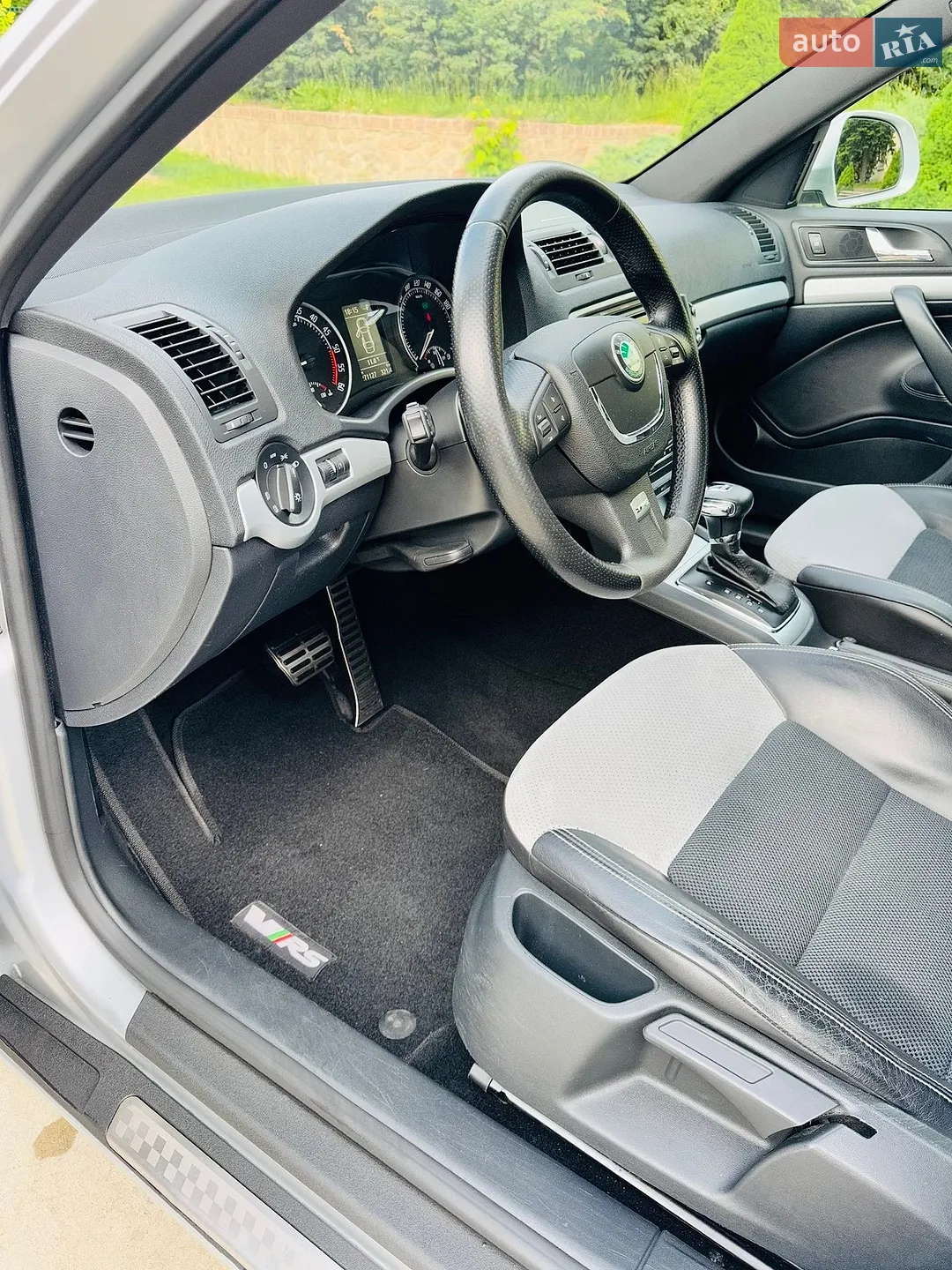 2010 Skoda Octavia - мініатюра 29