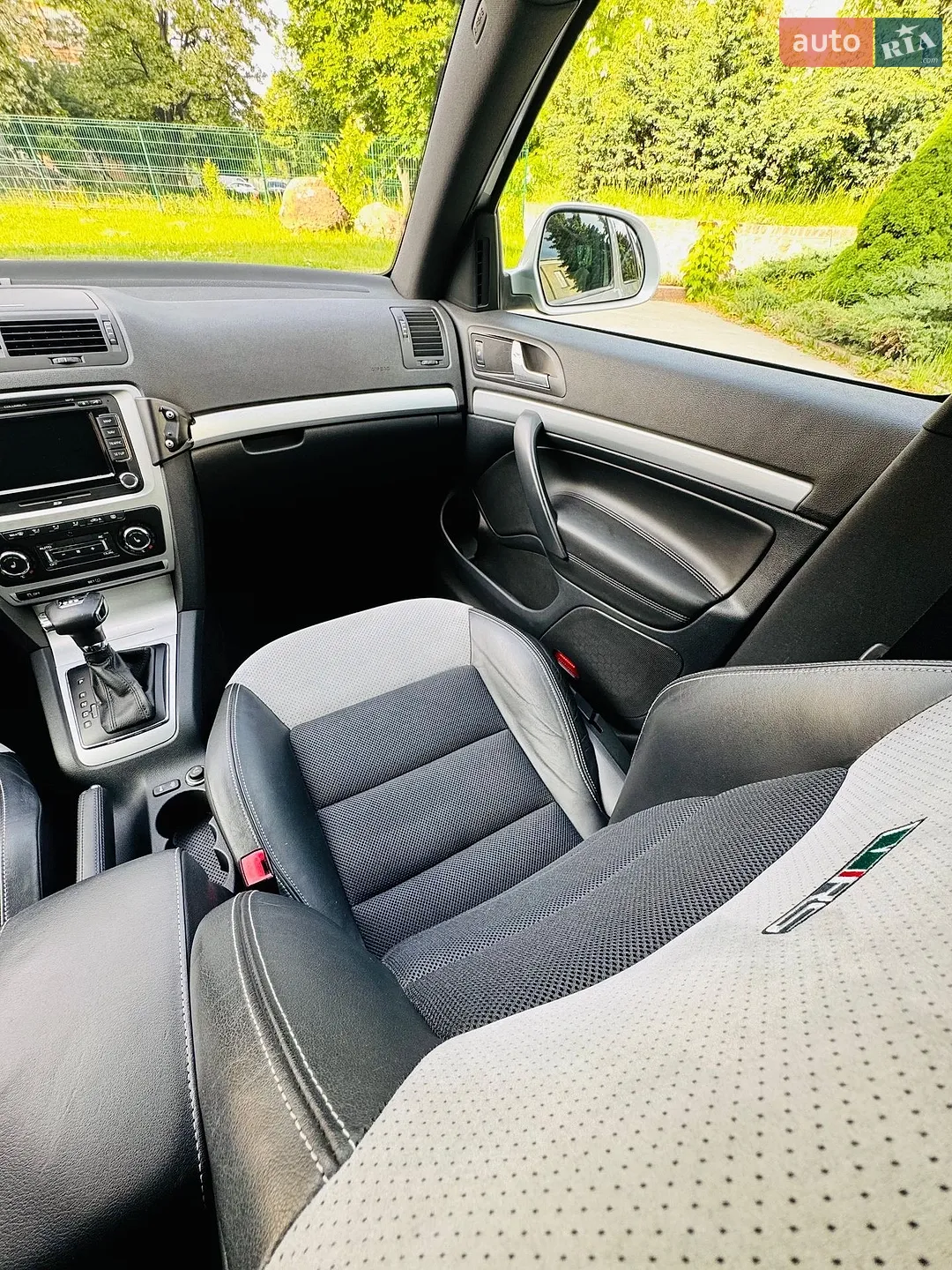 2010 Skoda Octavia - мініатюра 34