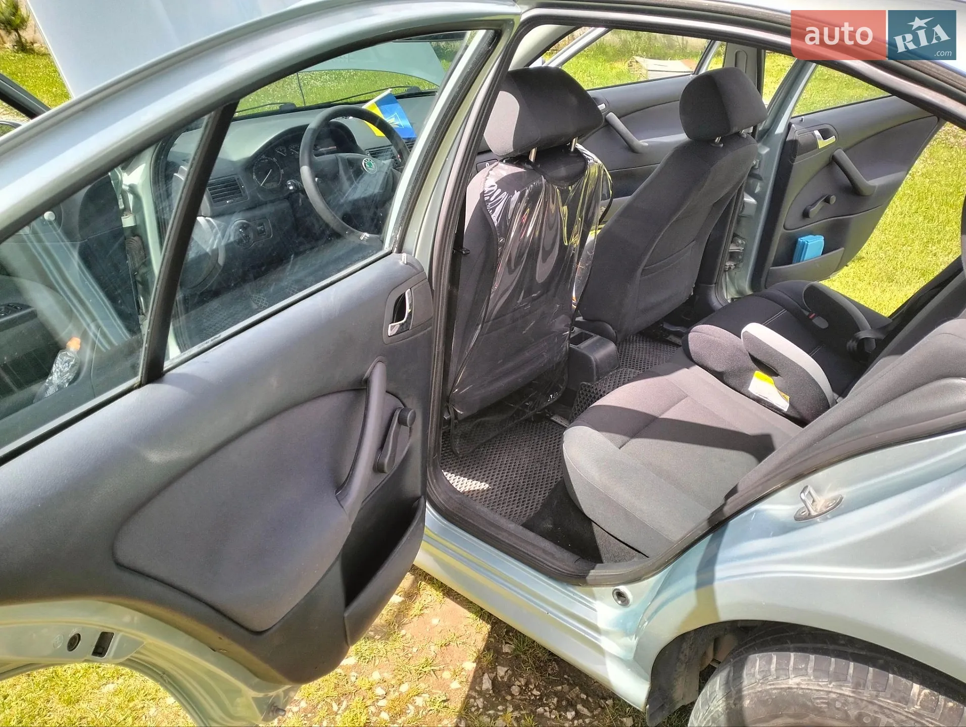 2010 Skoda Octavia - мініатюра 23