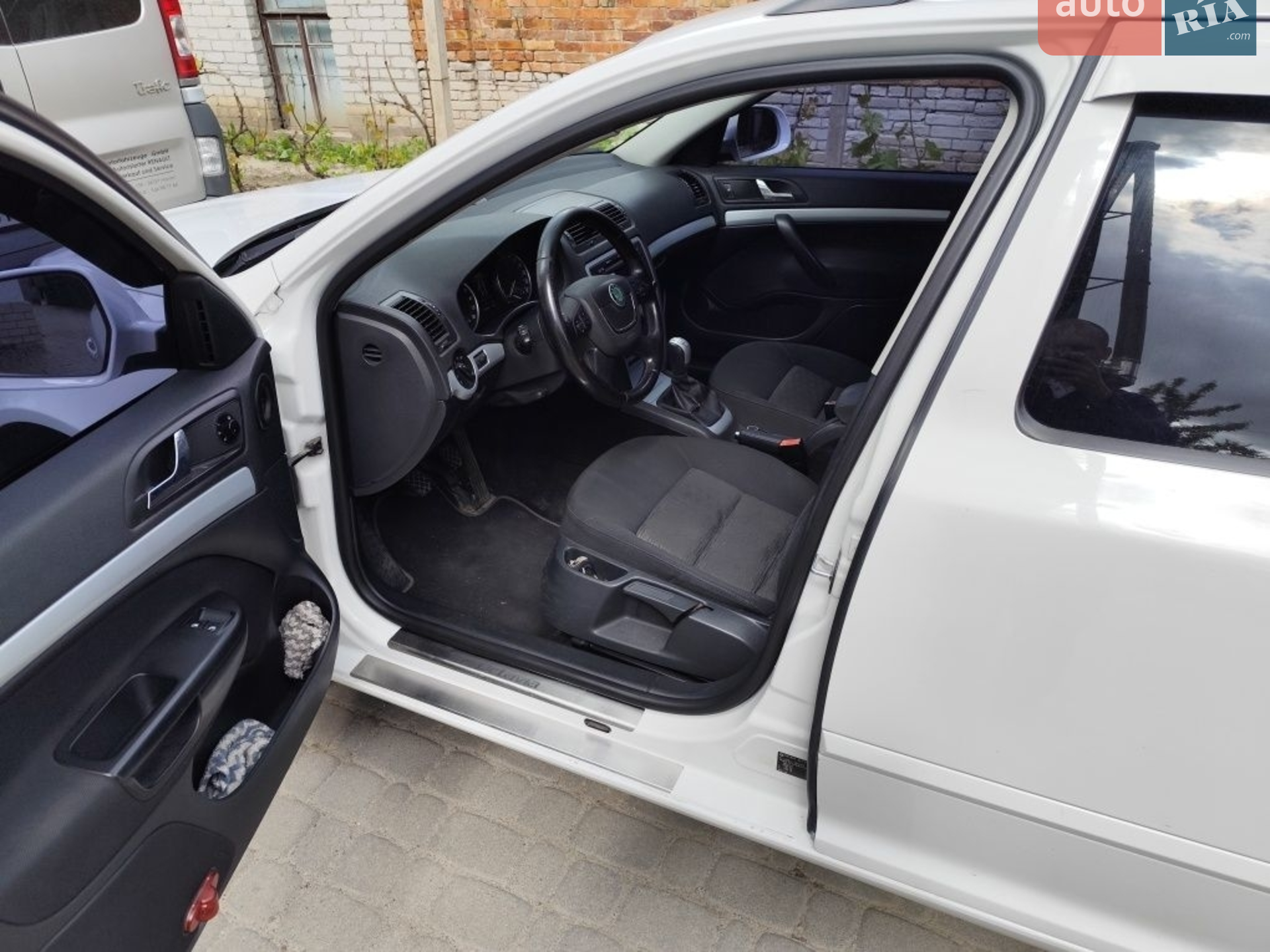 2010 Skoda Octavia - мініатюра 5