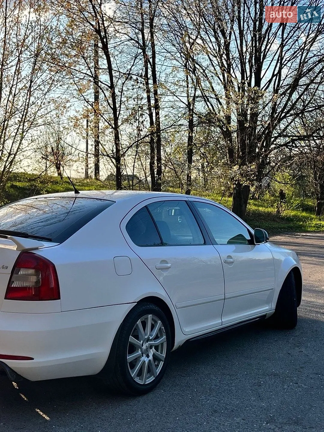 2010 Skoda Octavia - мініатюра 5