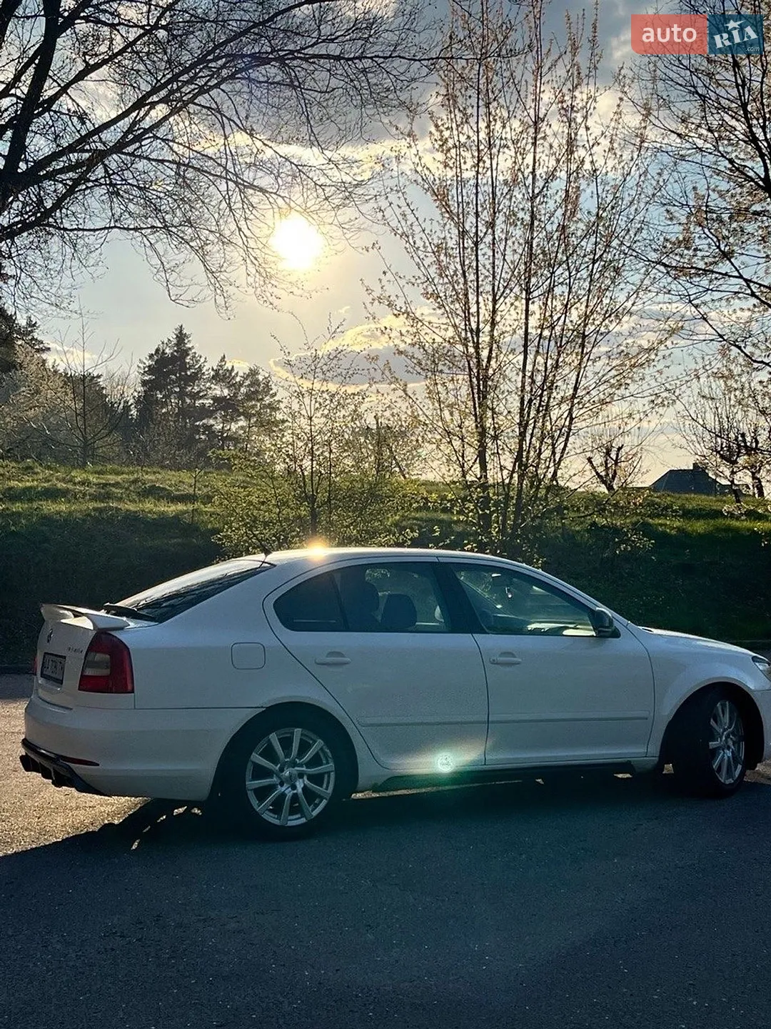 2010 Skoda Octavia - мініатюра 8