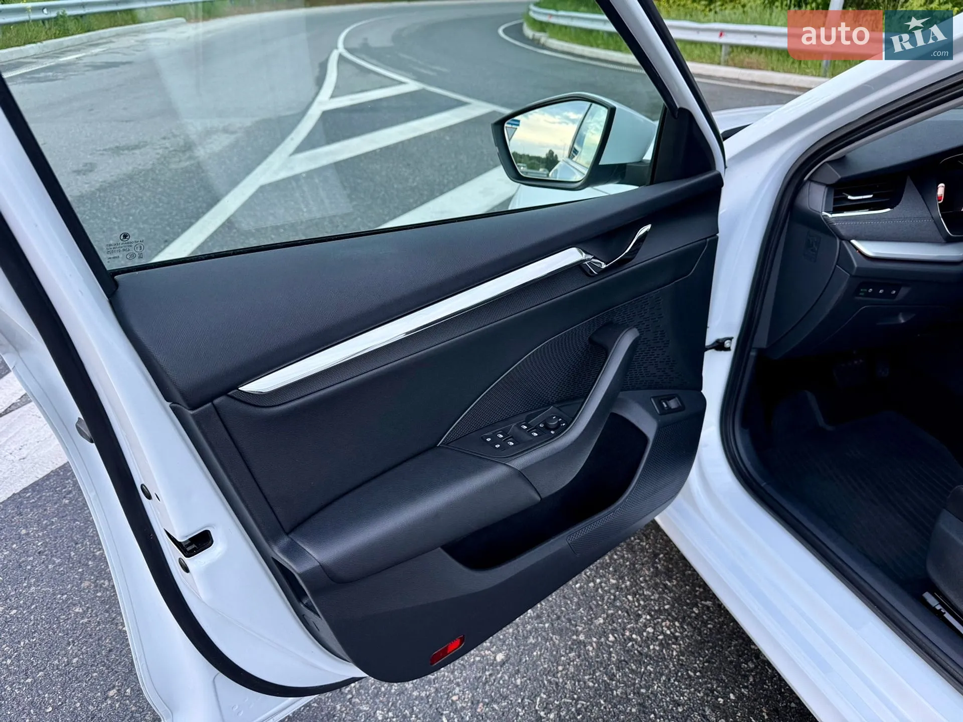 2021 Skoda Octavia - мініатюра 23