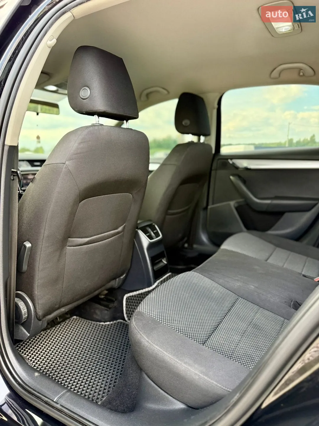 2014 Skoda Octavia - мініатюра 23